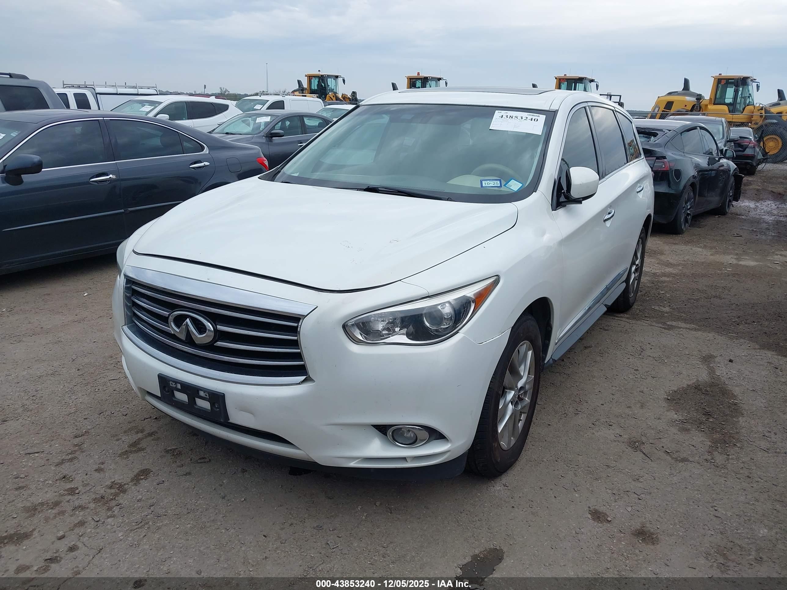 INFINITI QX60 image 2
