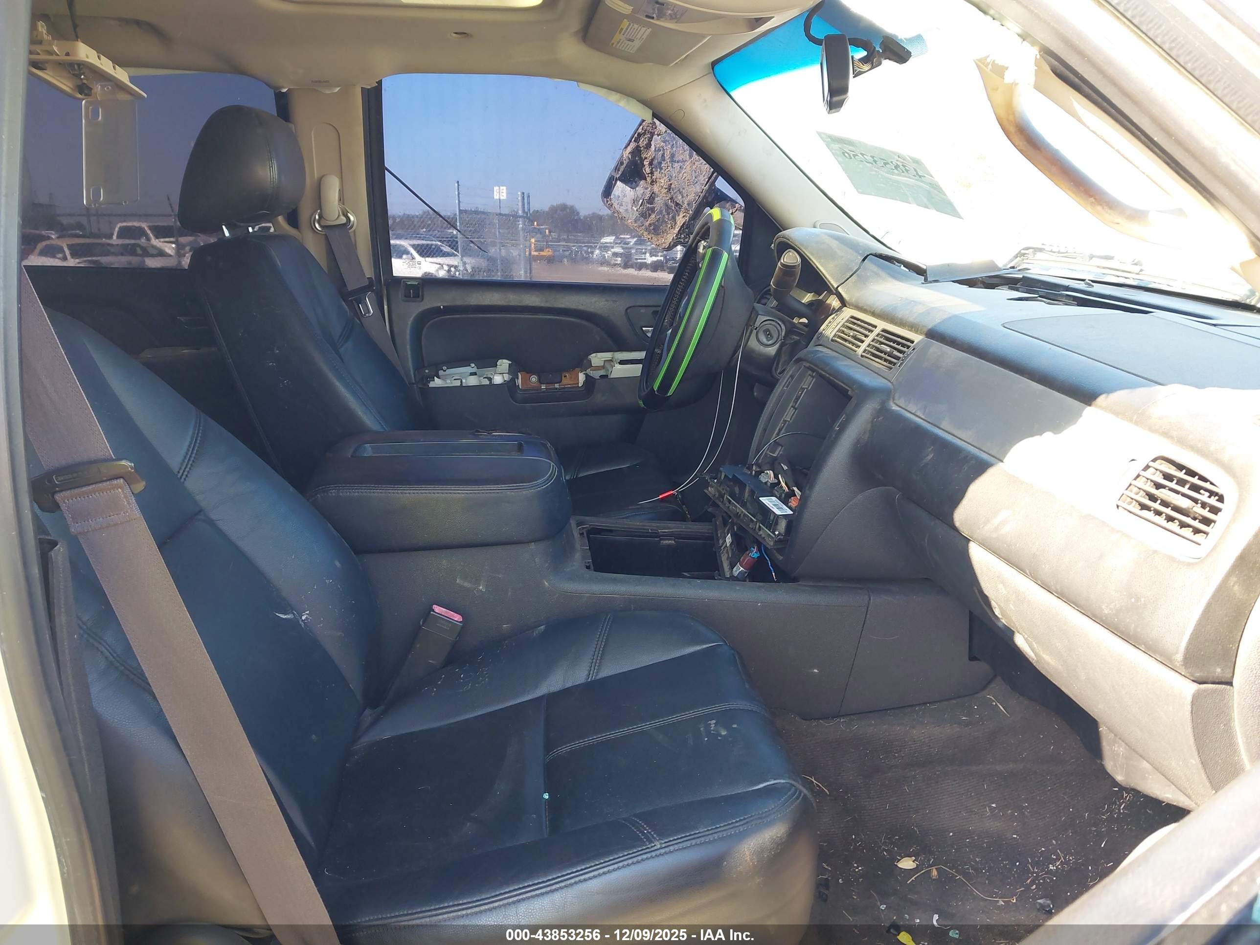 GMC SIERRA image 5