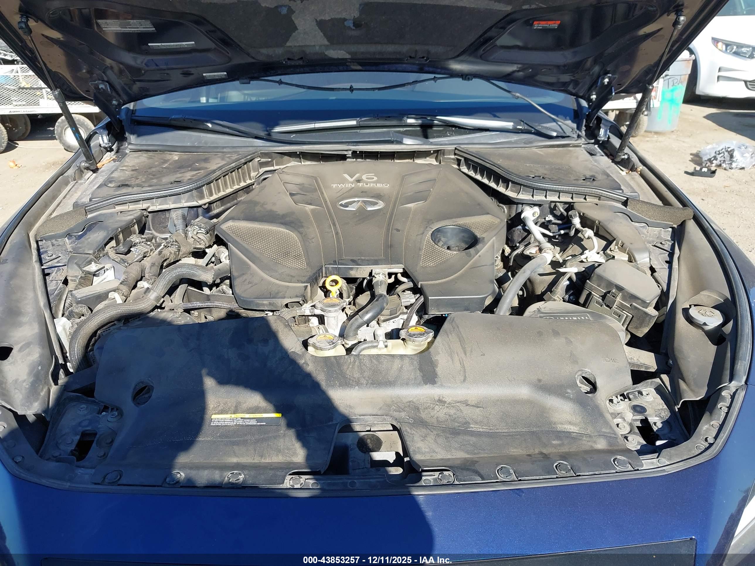 INFINITI Q50 image 10
