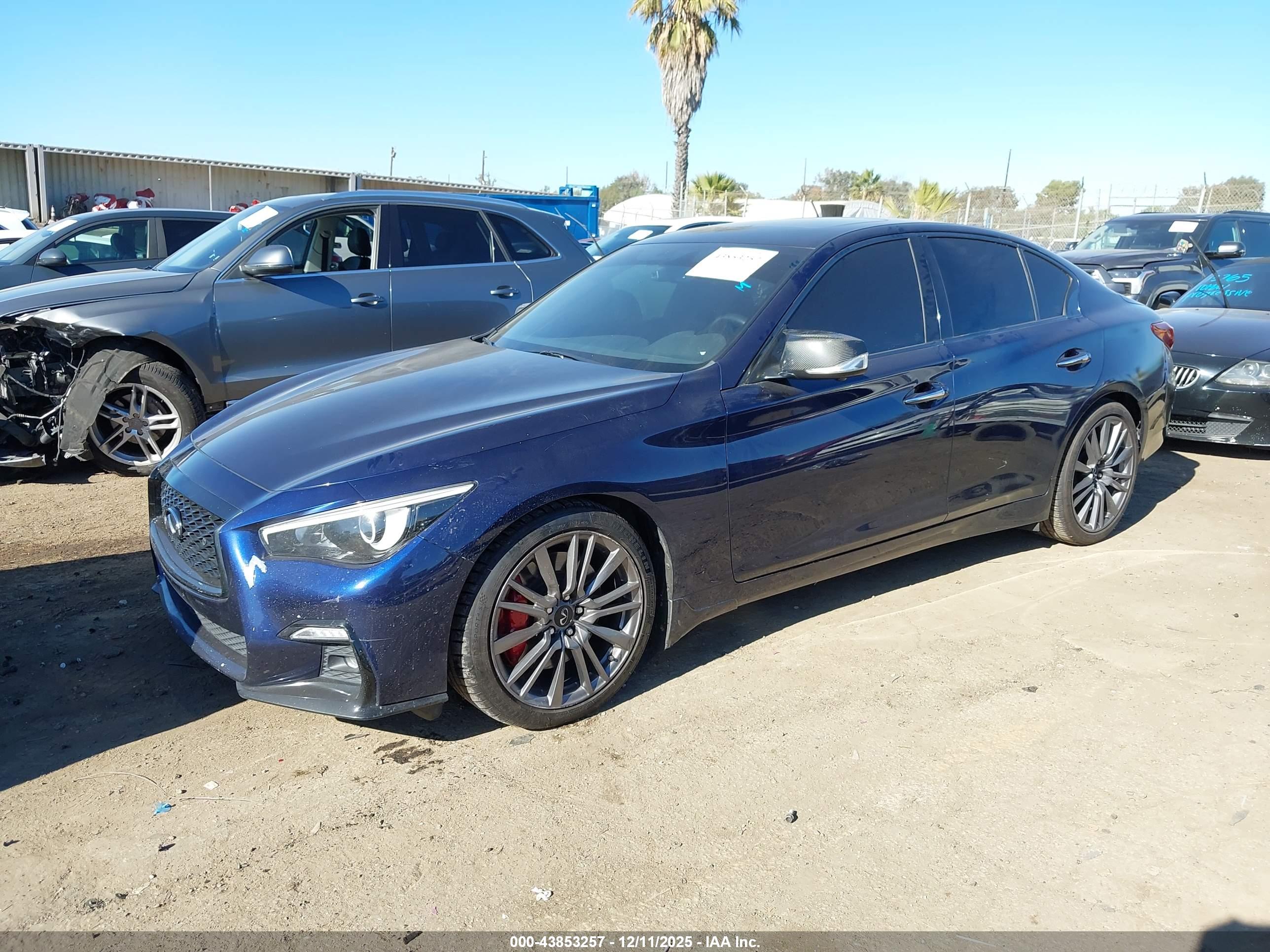 INFINITI Q50 image 2
