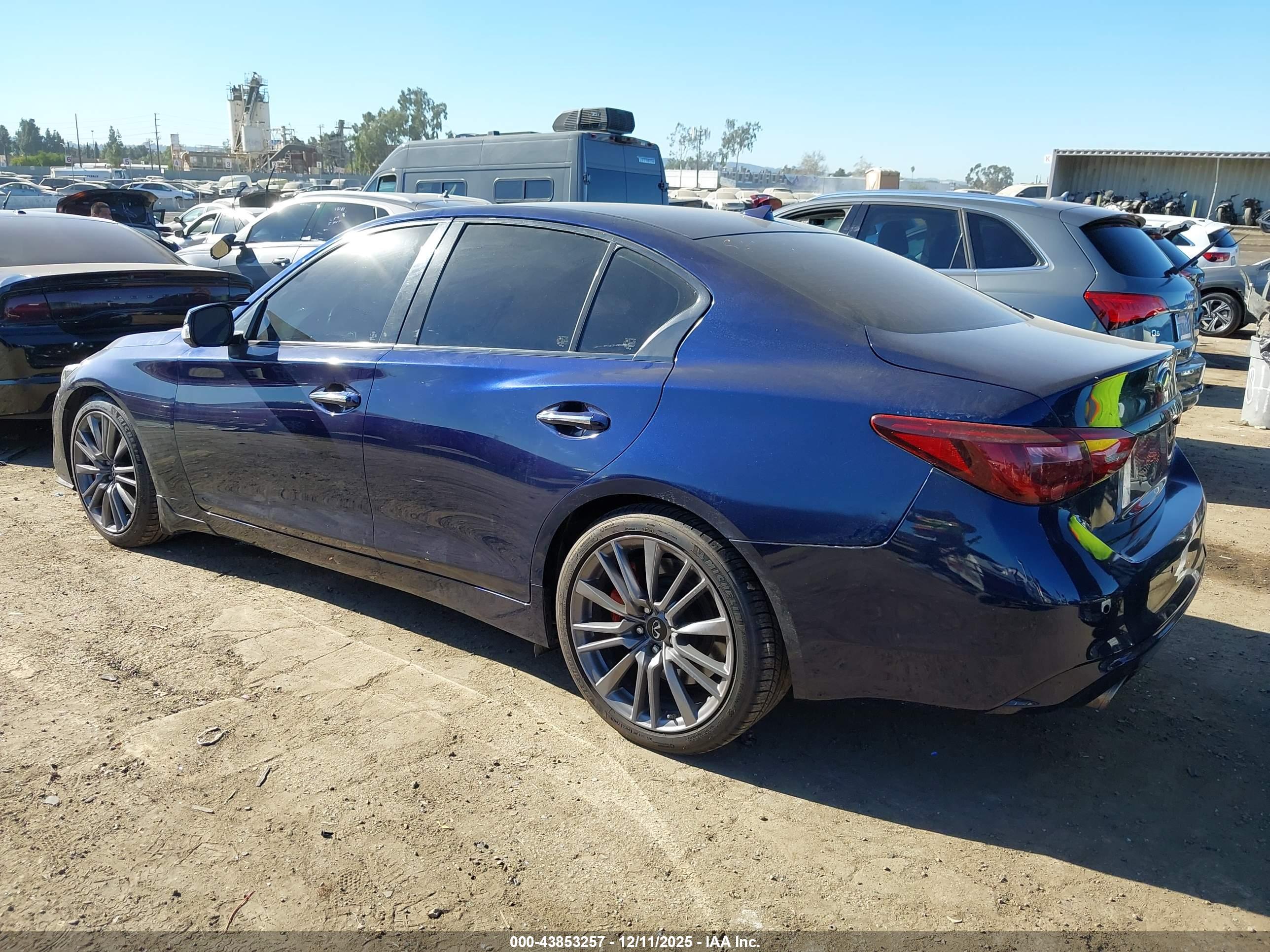 INFINITI Q50 image 3