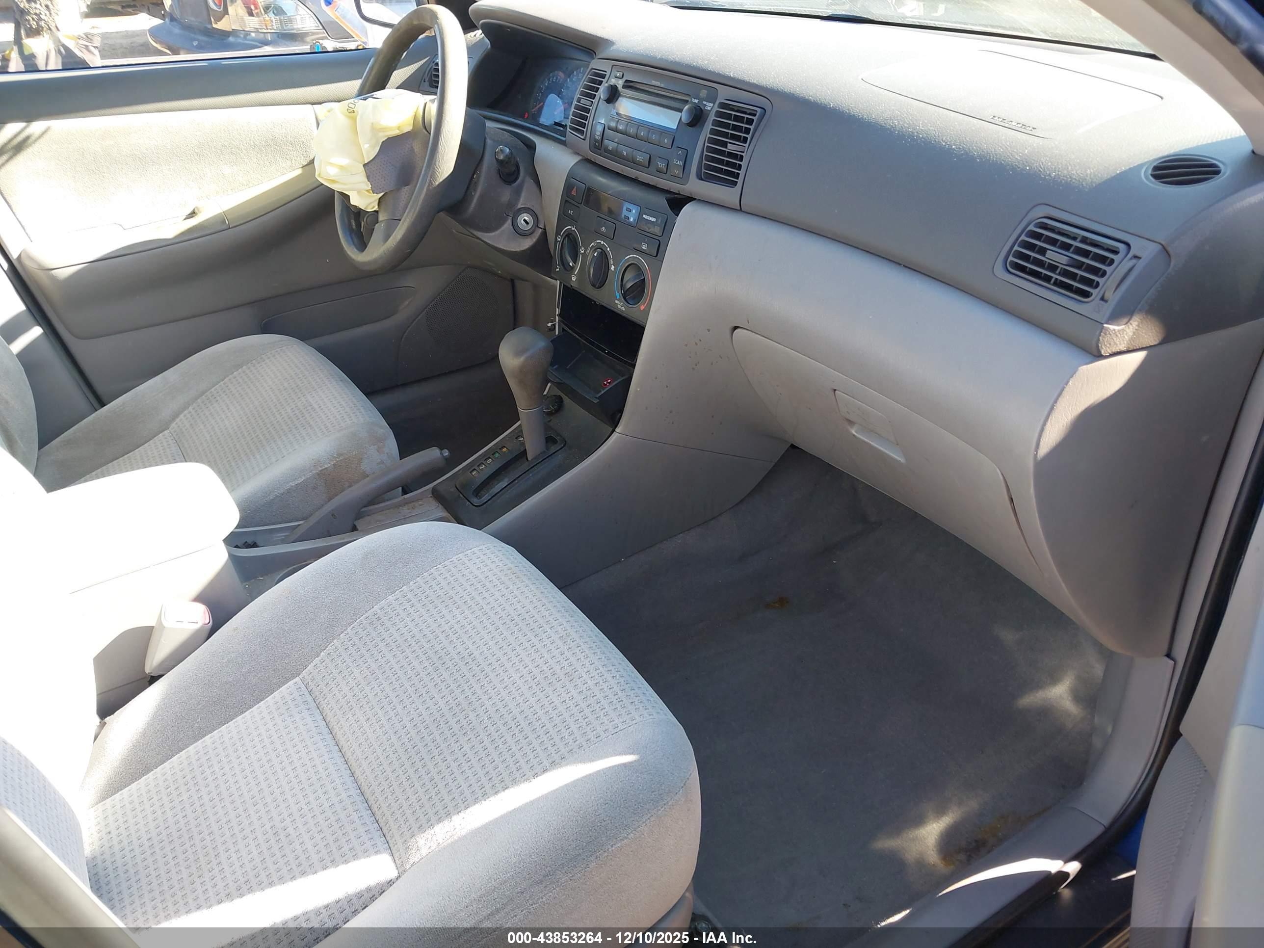TOYOTA COROLLA image 5