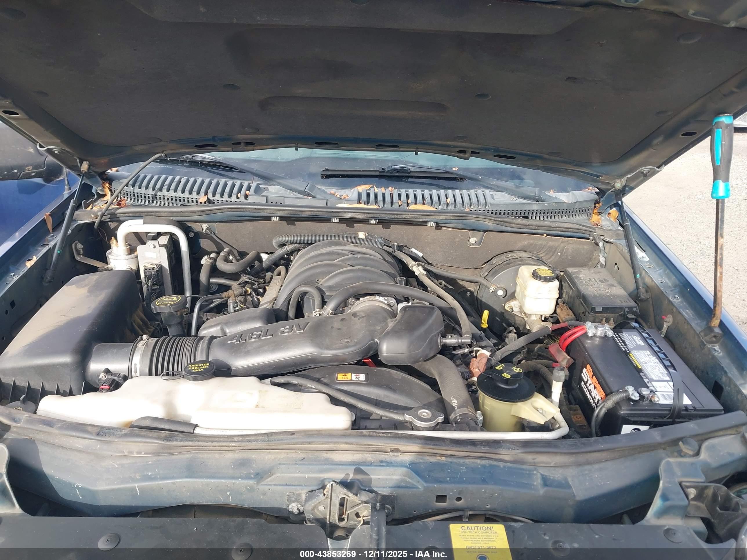 FORD EXPLORER image 10