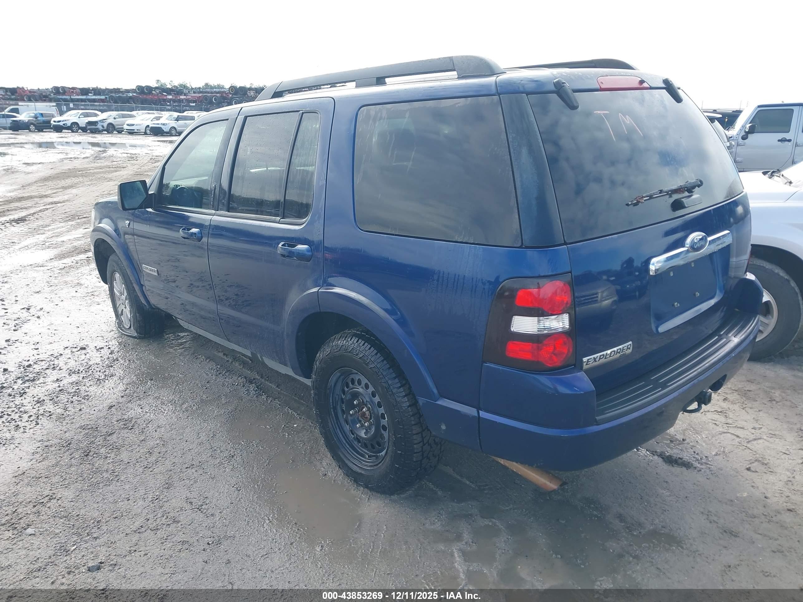 FORD EXPLORER image 3