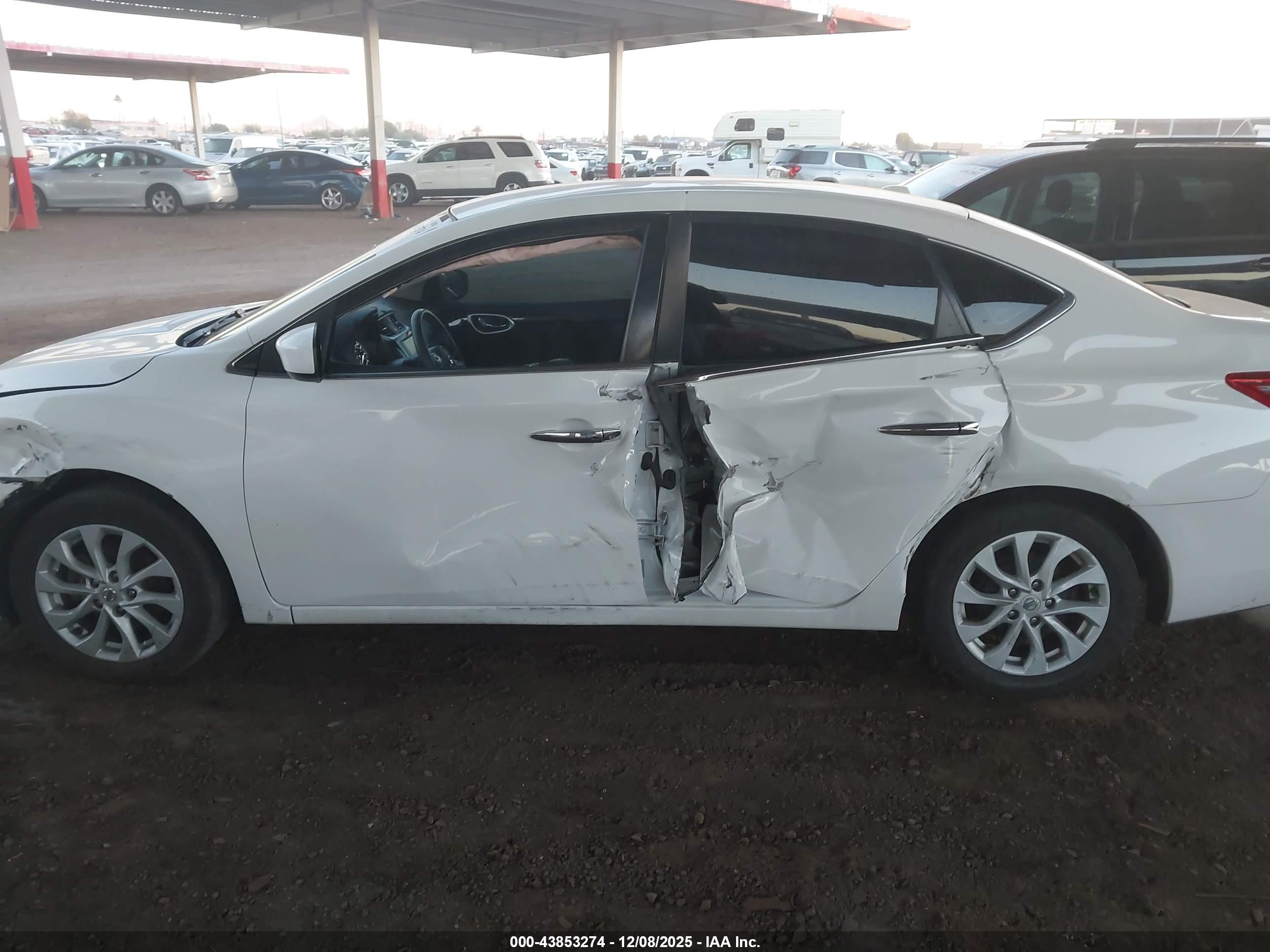 NISSAN SENTRA image 6