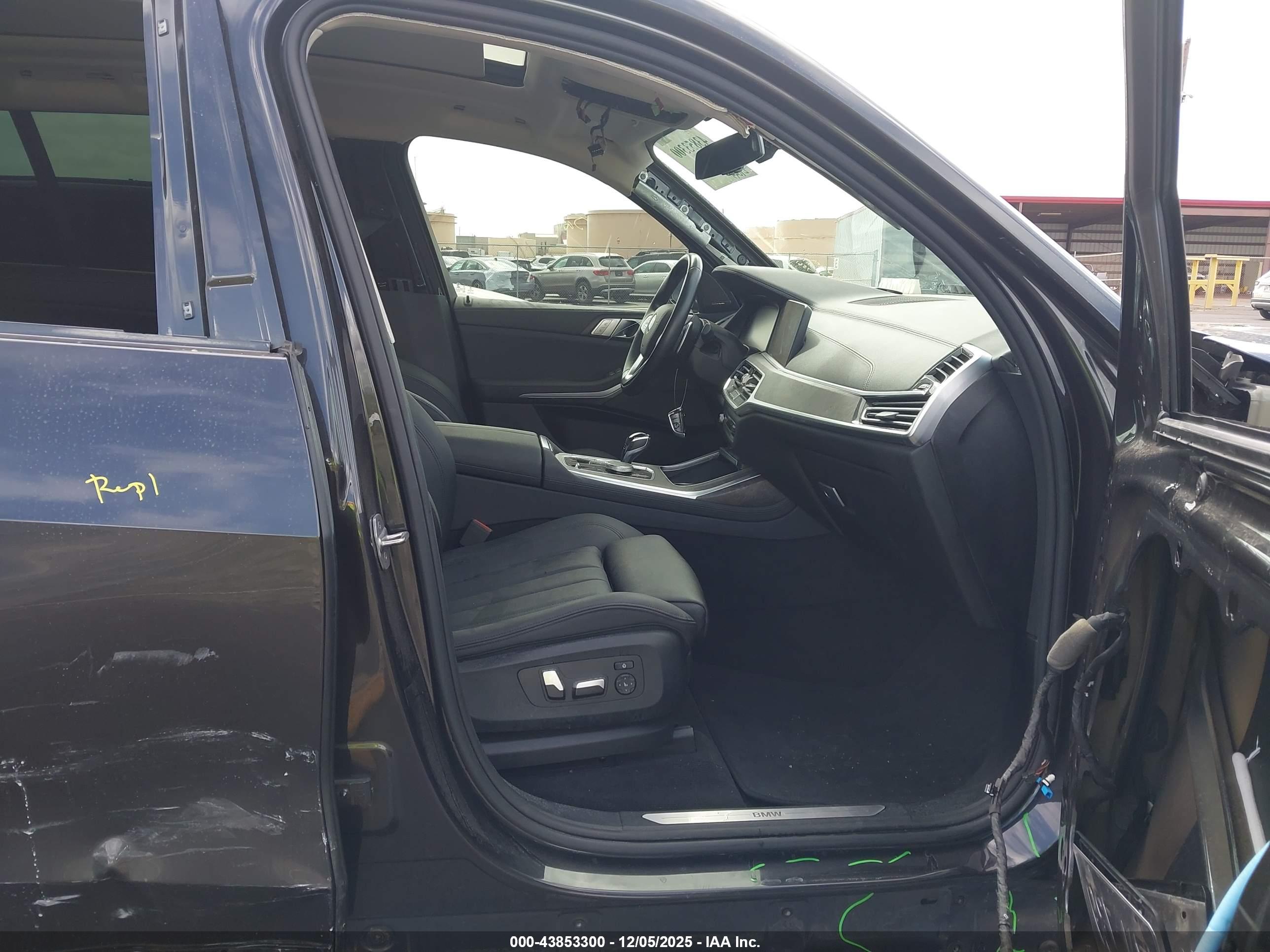 BMW X7 image 5