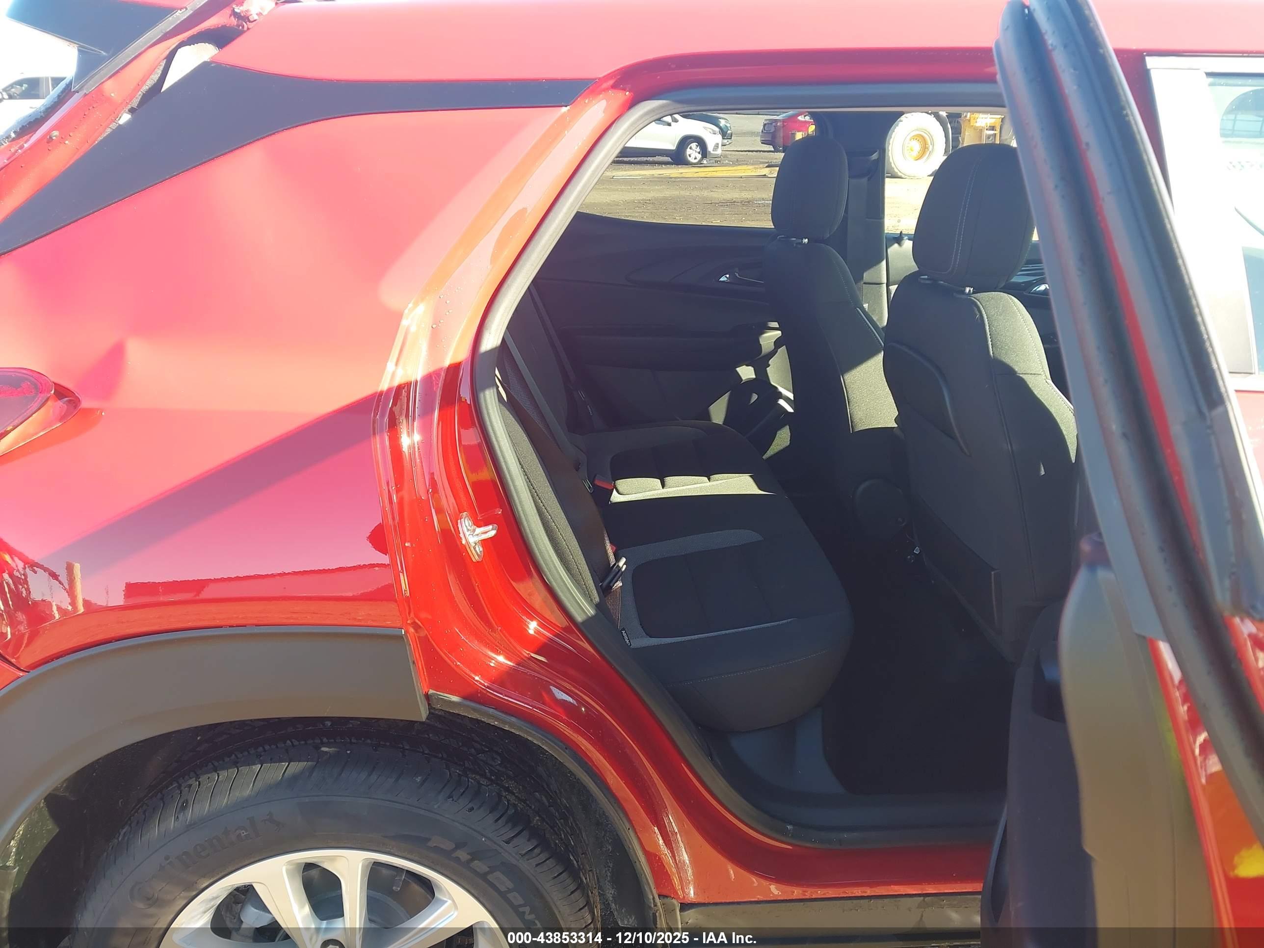 CHEVROLET TRAILBLAZER image 8