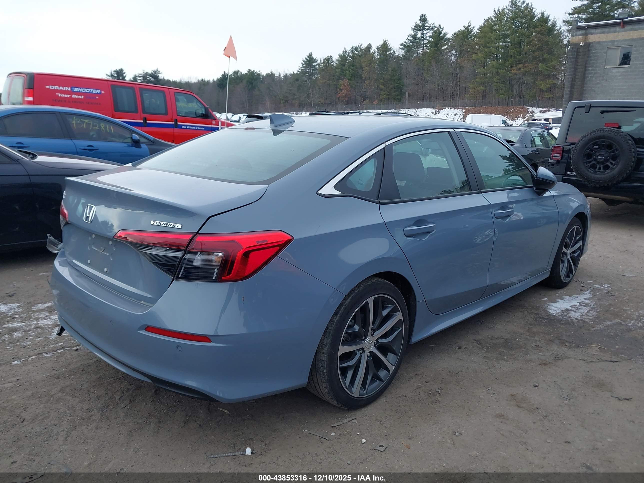 HONDA CIVIC image 4