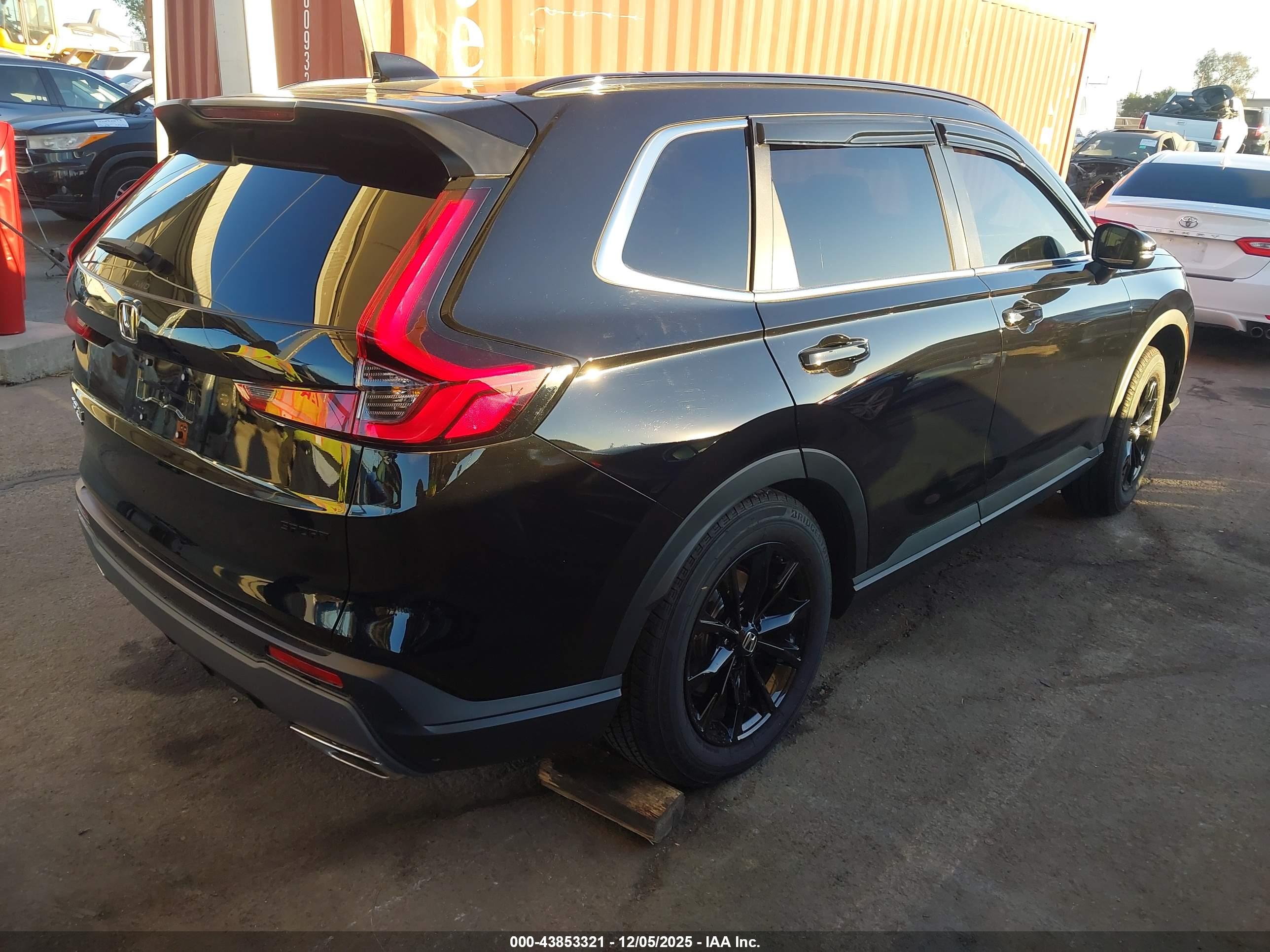 HONDA CR-V image 4