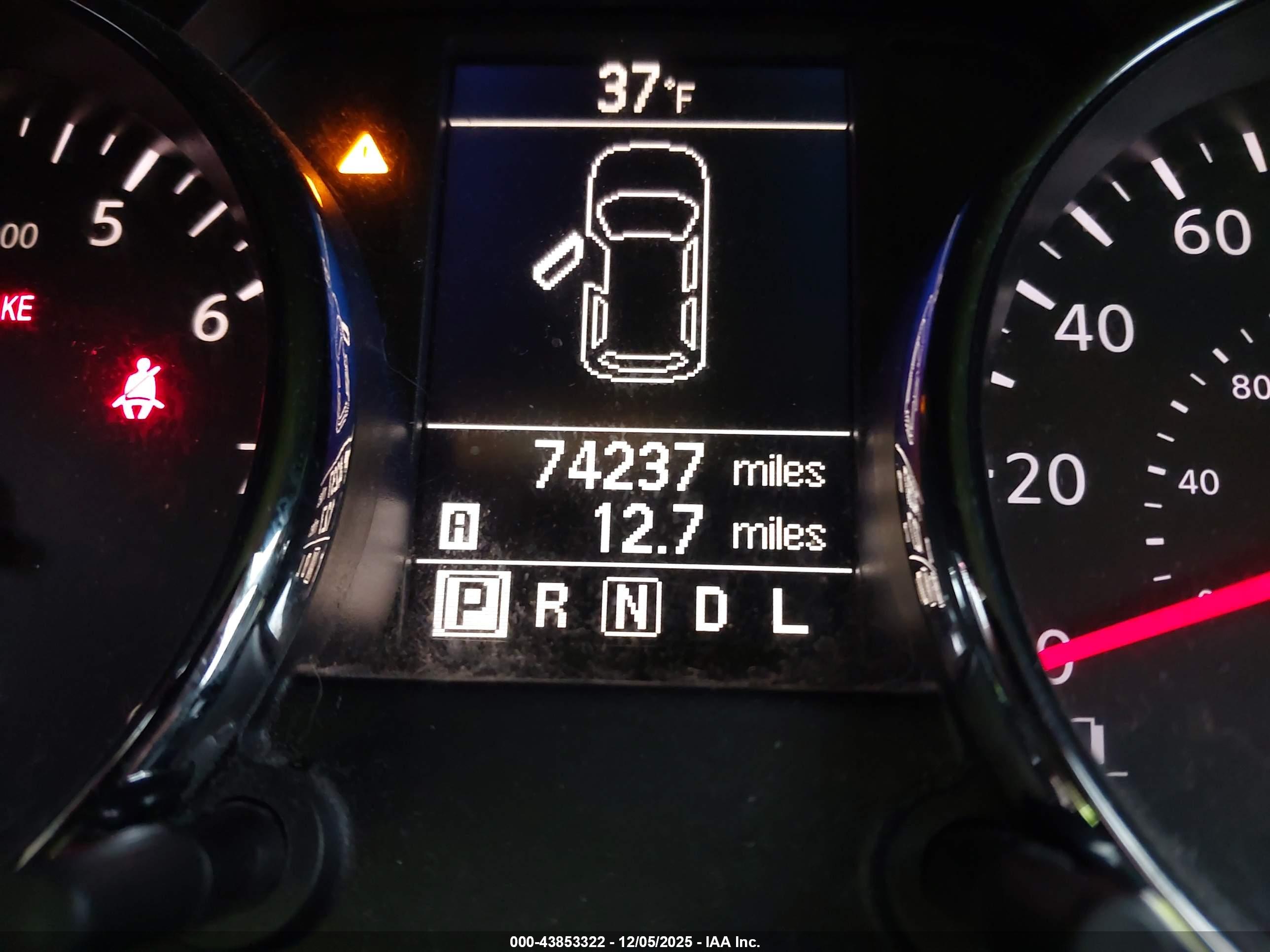 NISSAN ROGUE image 7