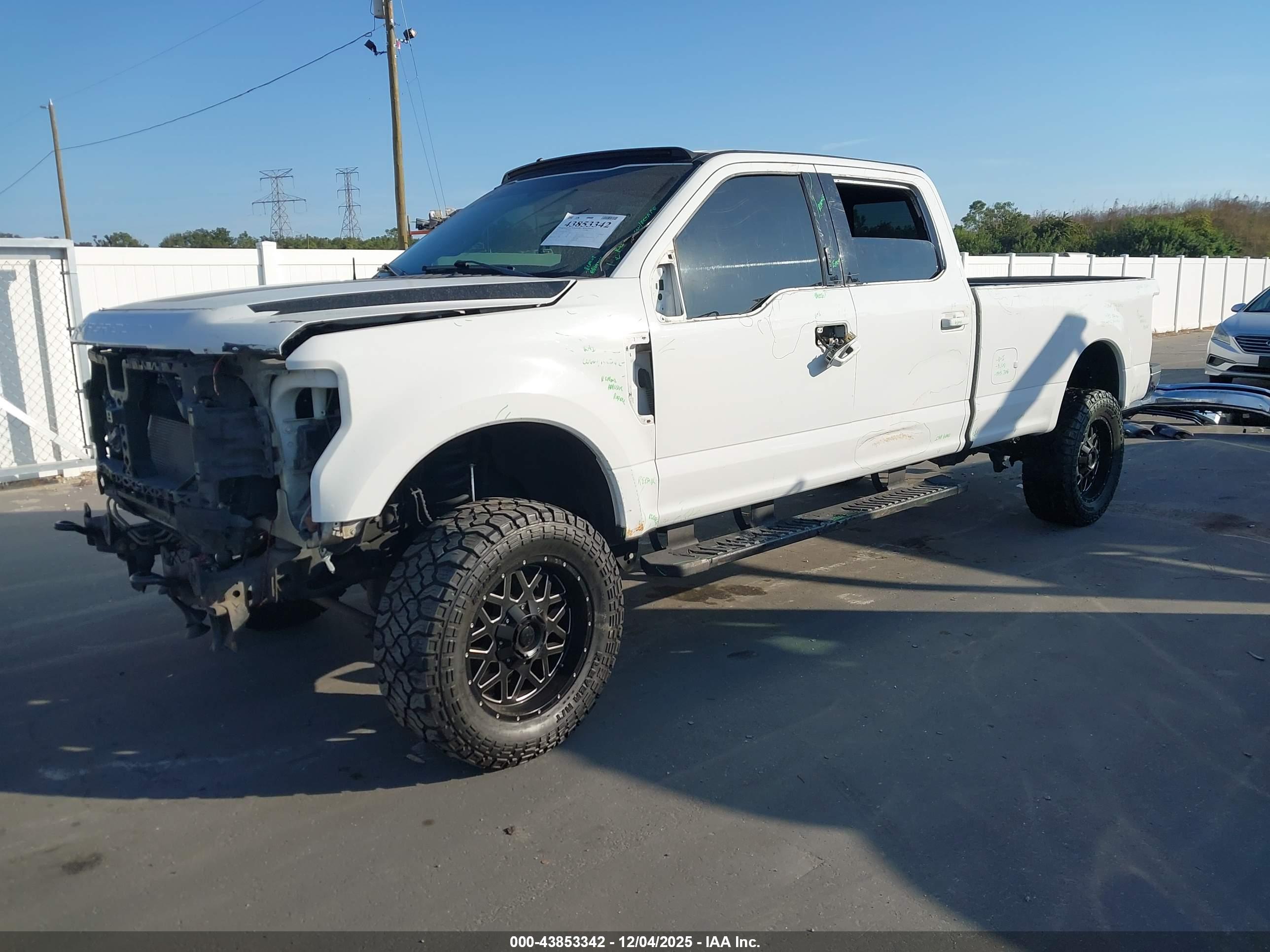 FORD F-250 image 2
