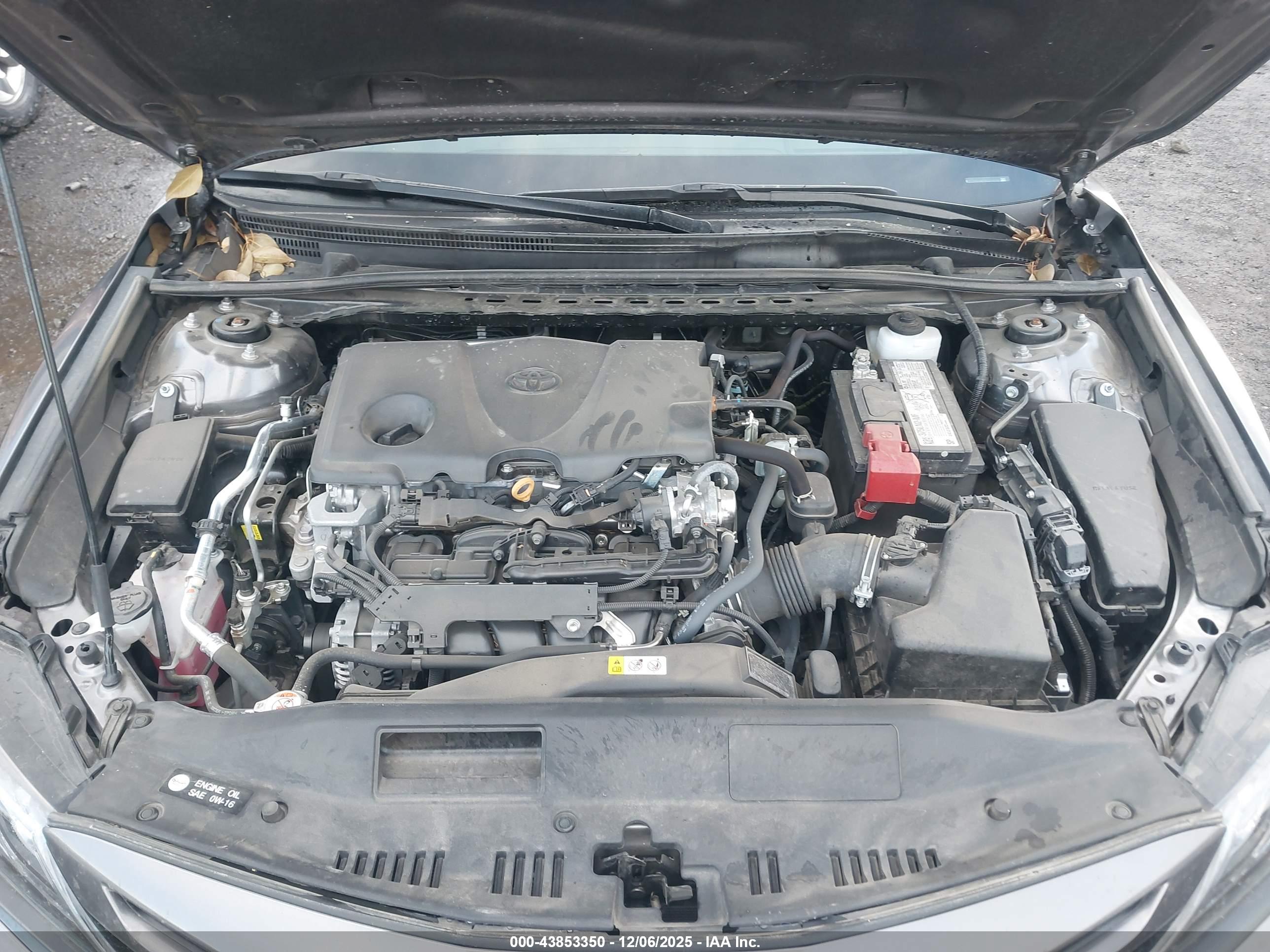 TOYOTA CAMRY image 10