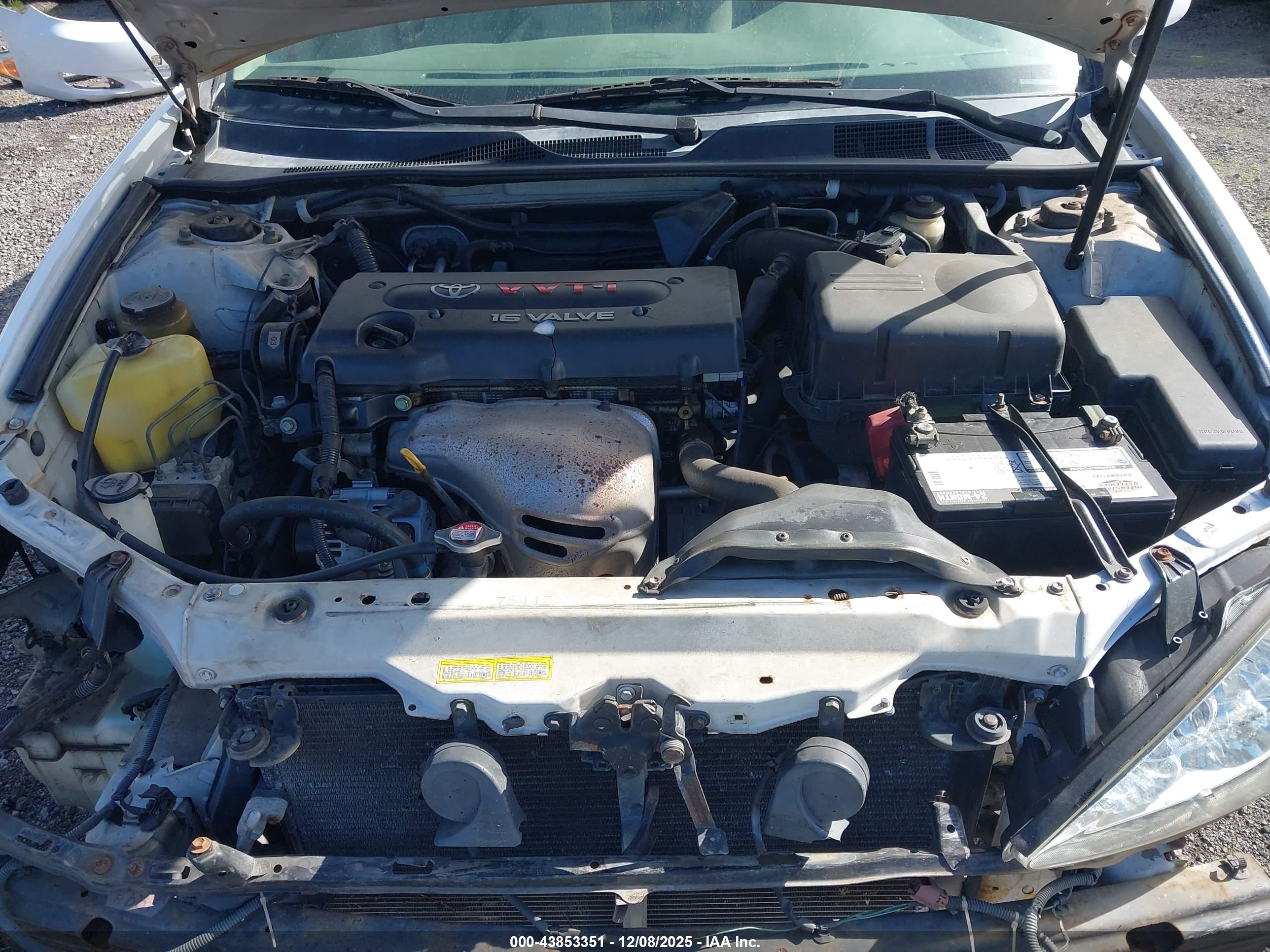 TOYOTA CAMRY image 10