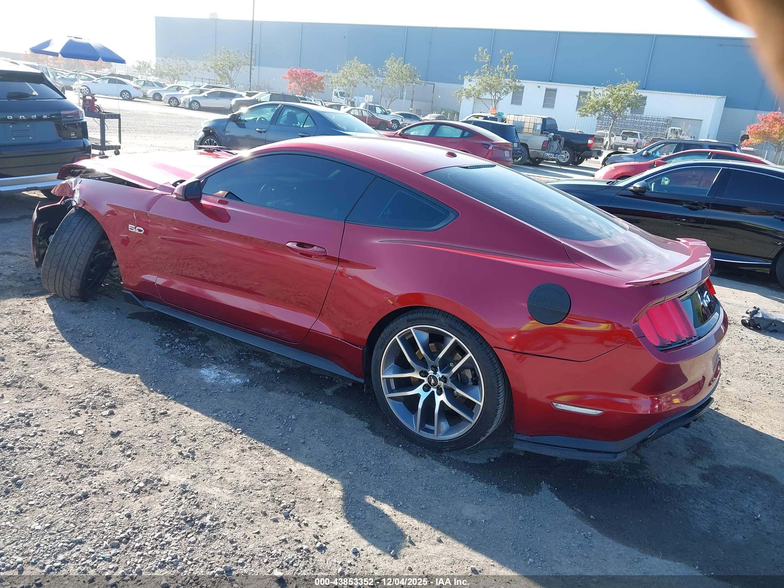 FORD MUSTANG image 3