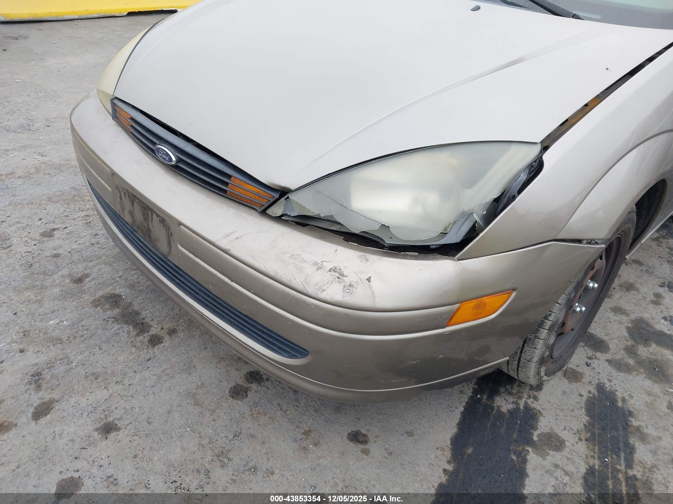 FORD FOCUS image 6