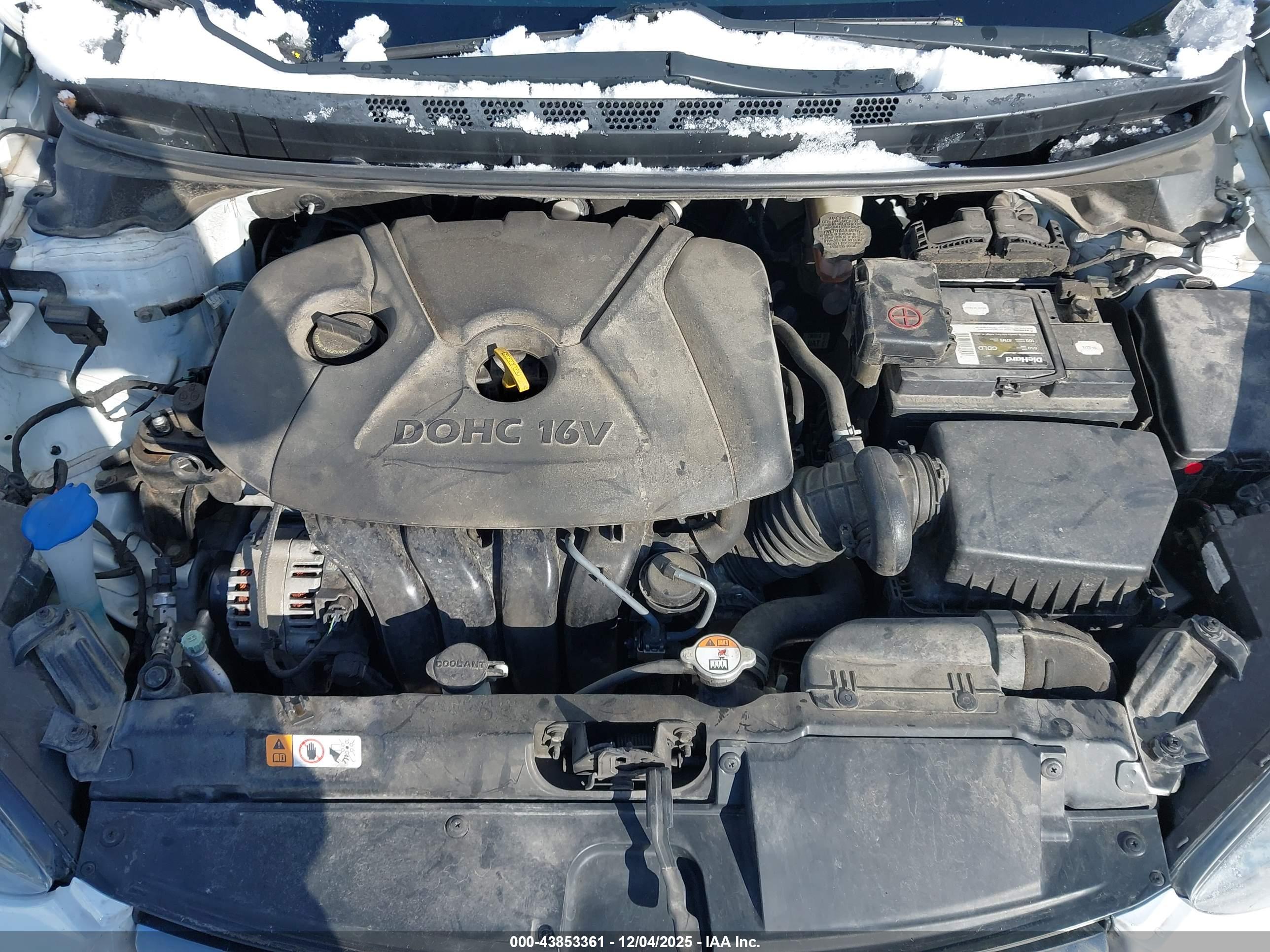 HYUNDAI ELANTRA image 10