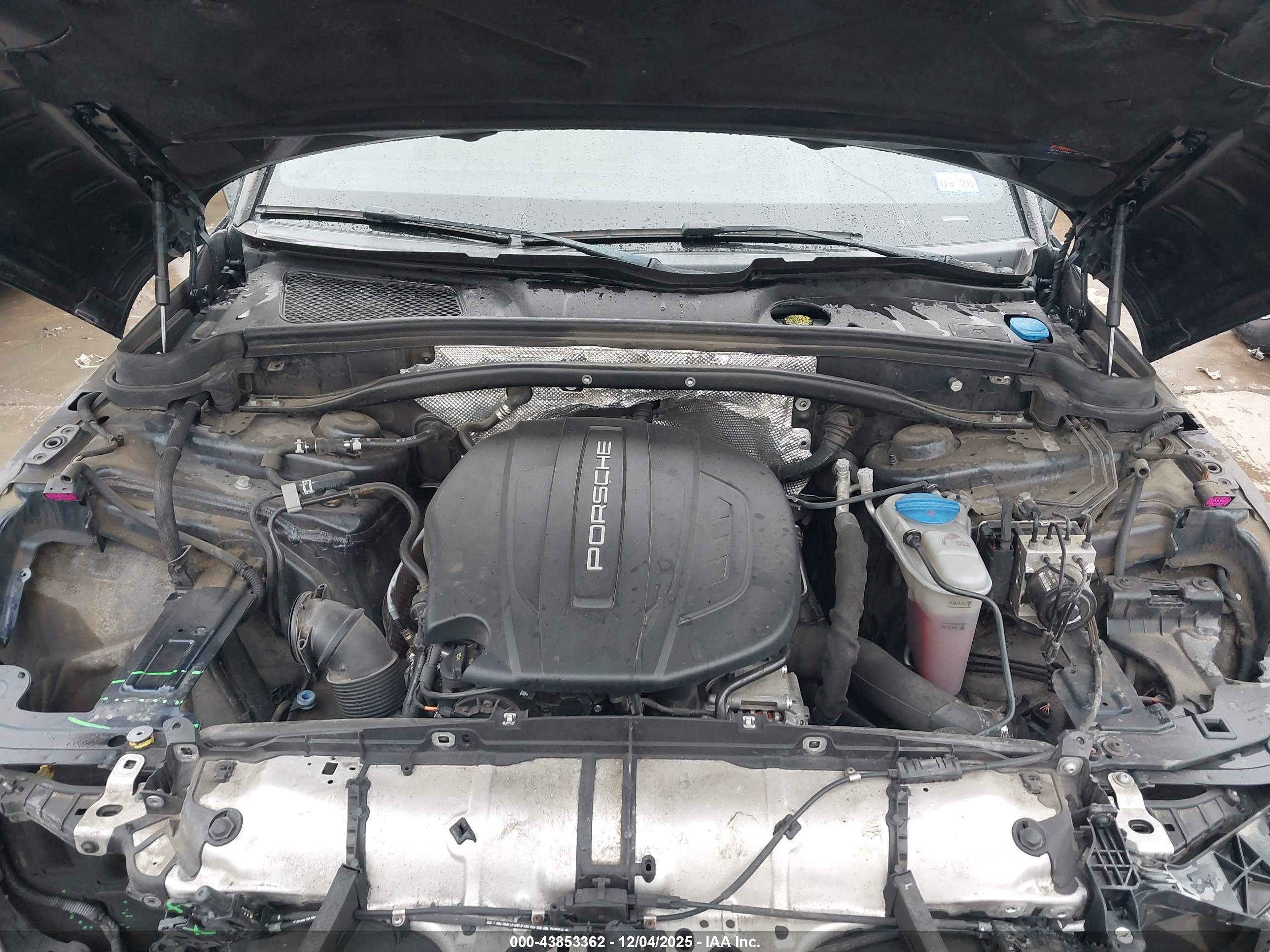PORSCHE MACAN image 10