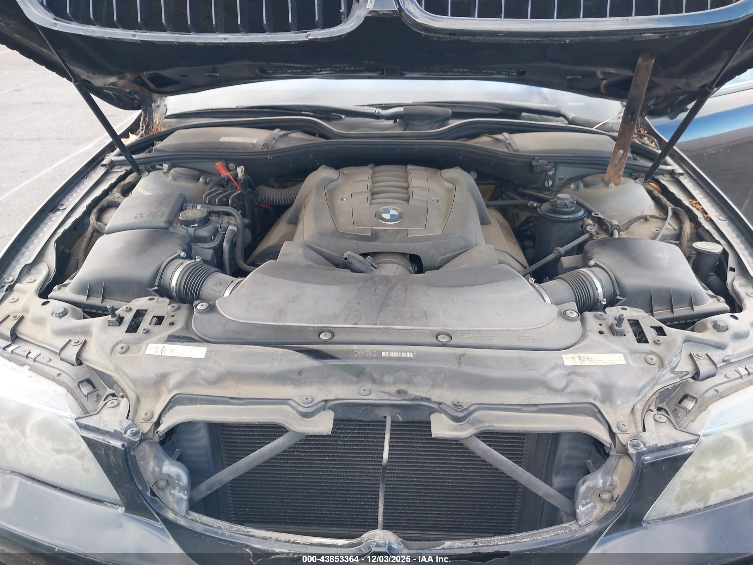 BMW 750LI image 10