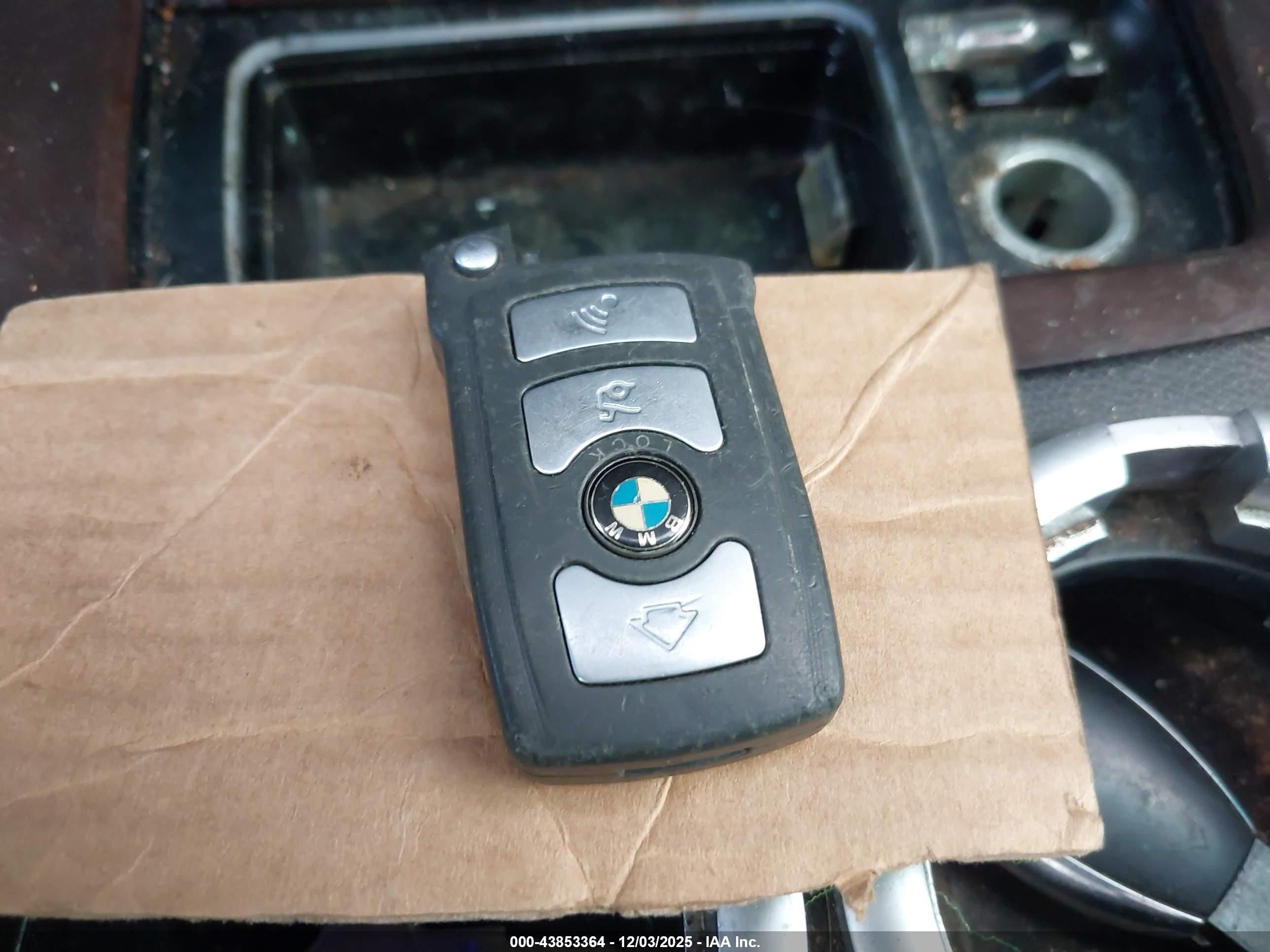 BMW 750LI image 11