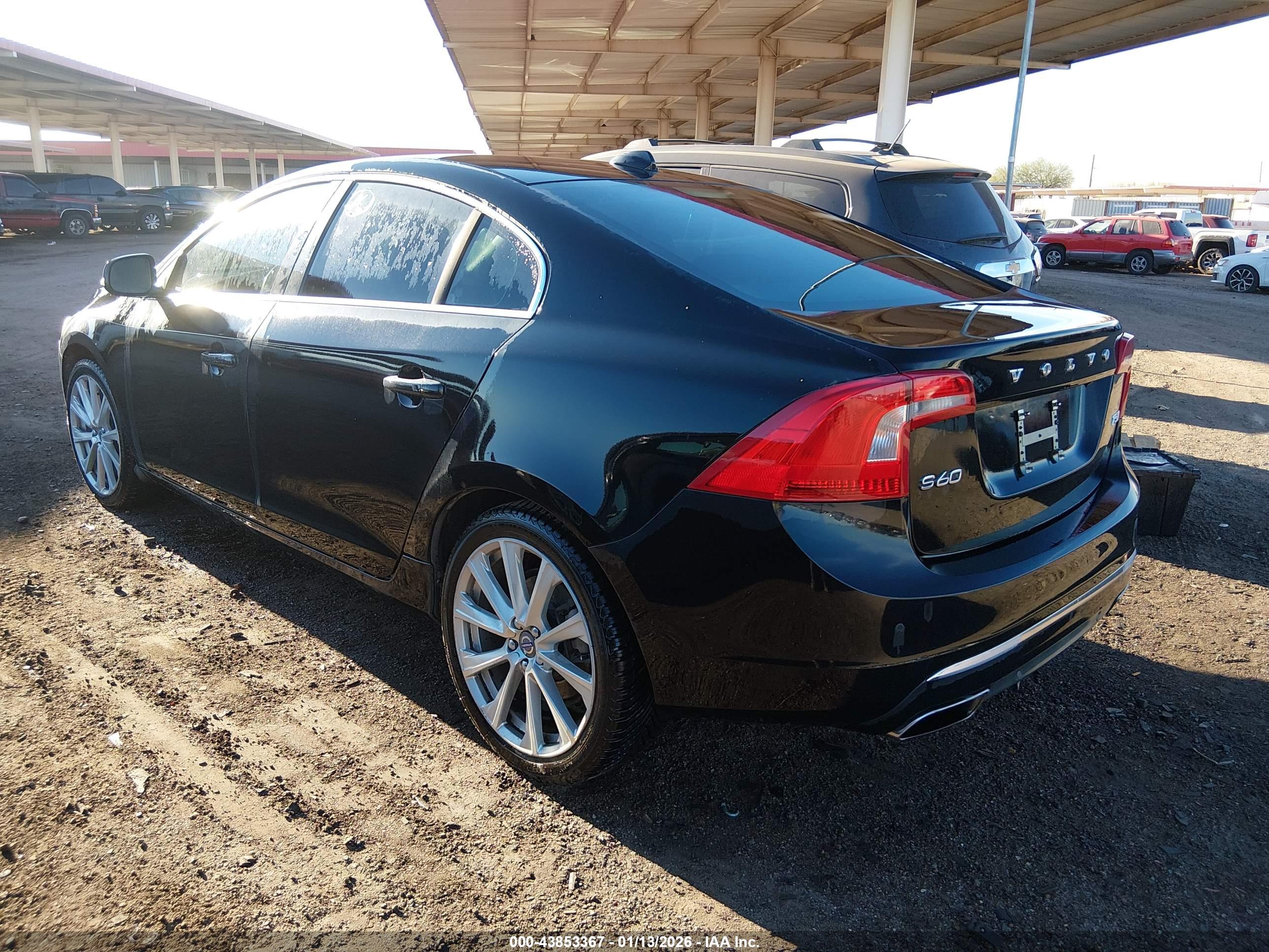 VOLVO S60 image 3