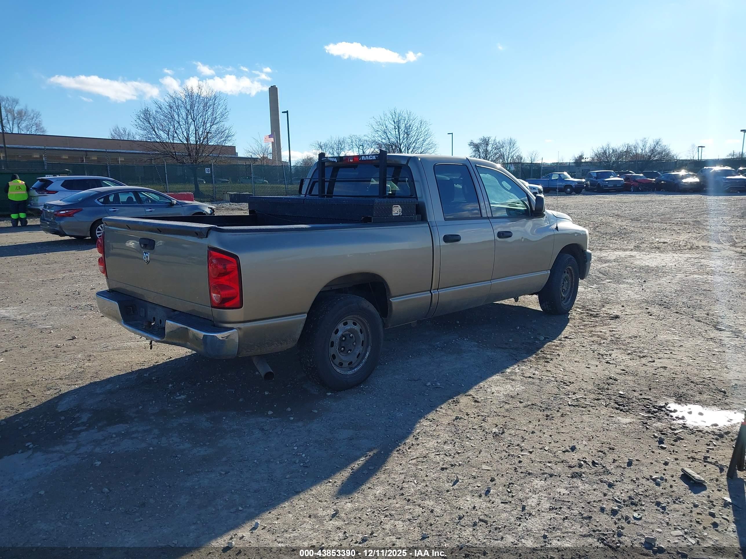 DODGE RAM image 4