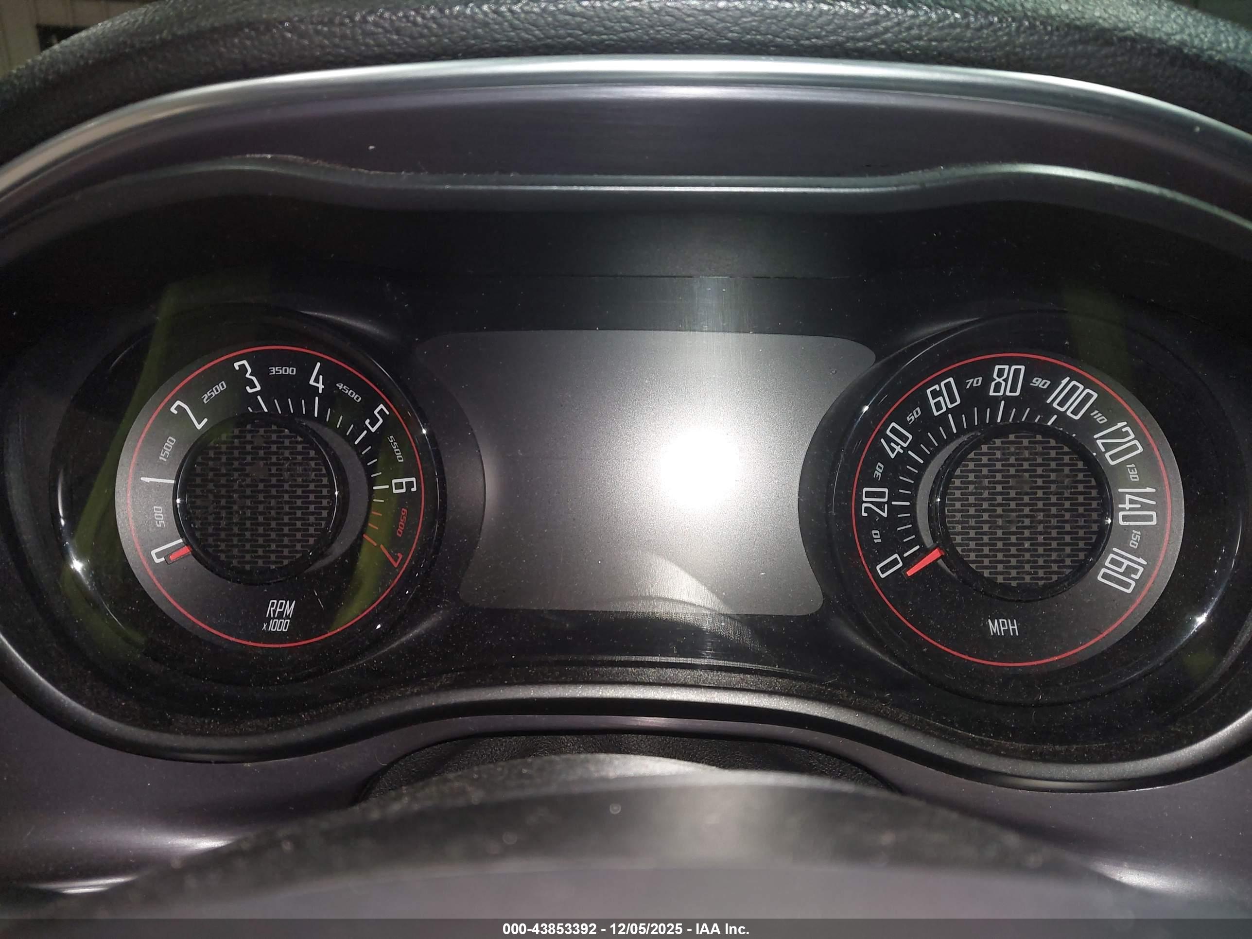 DODGE CHALLENGER image 7