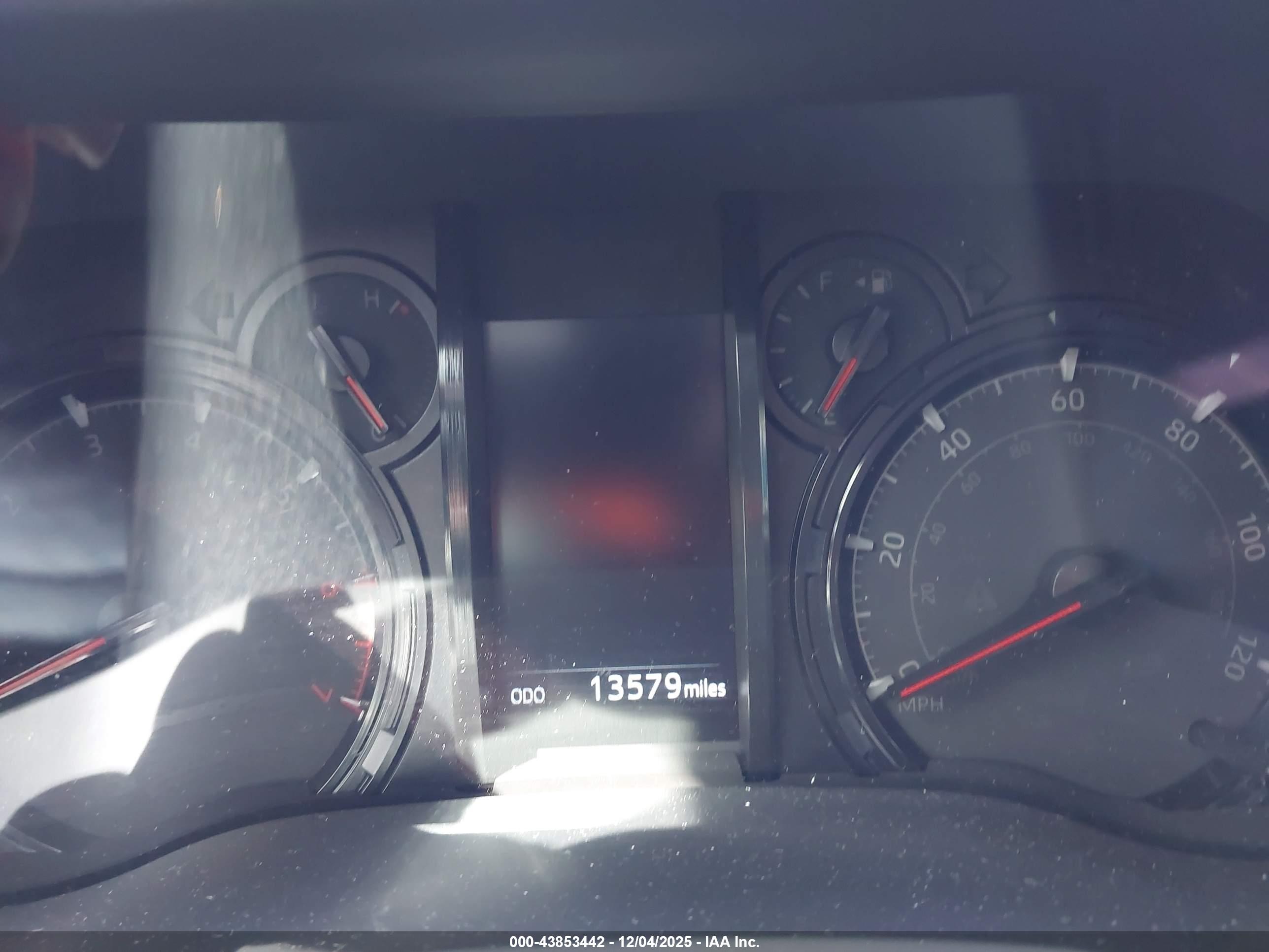 TOYOTA 4RUNNER image 7