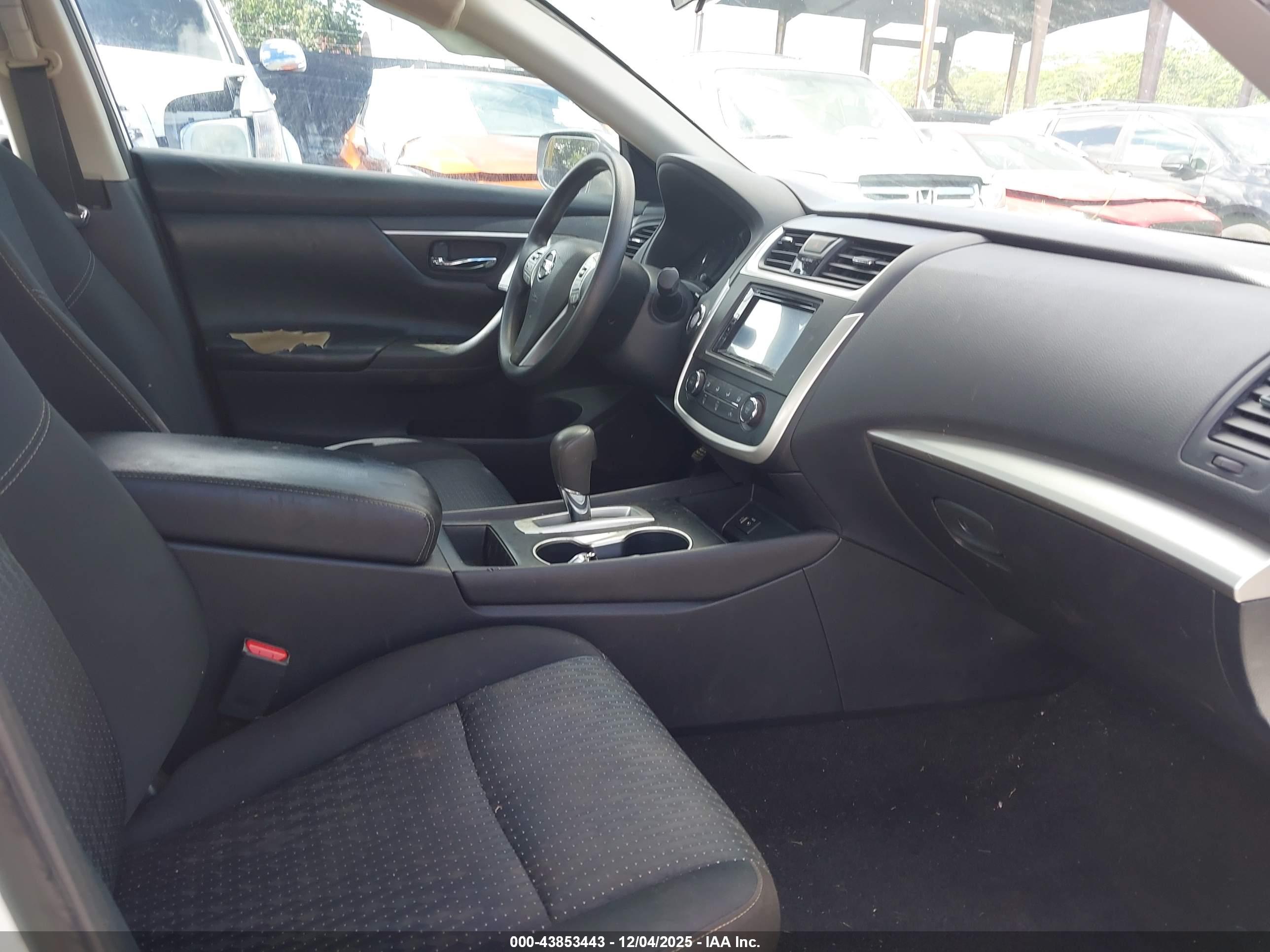 NISSAN ALTIMA image 5