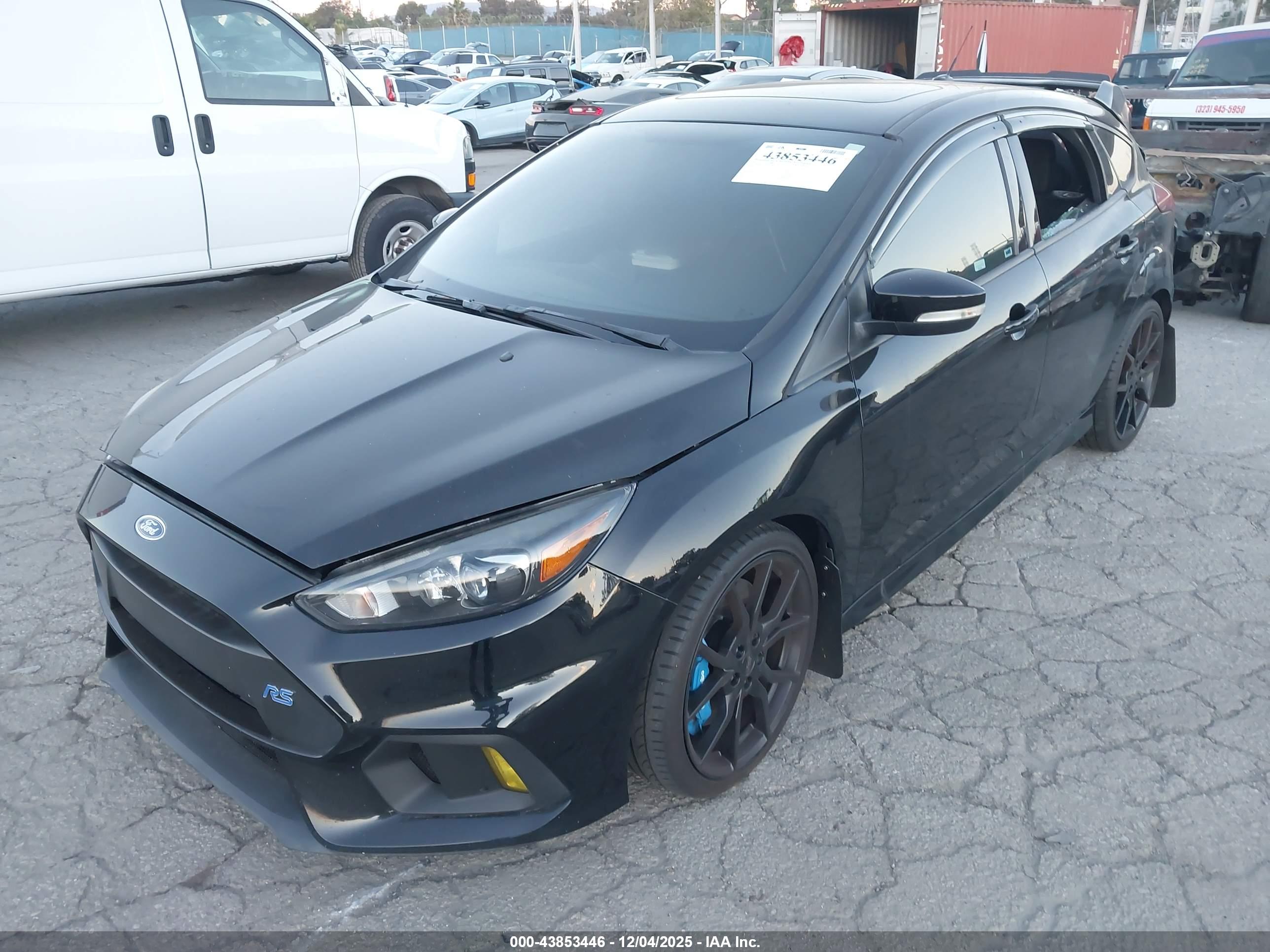 FORD FOCUS image 2
