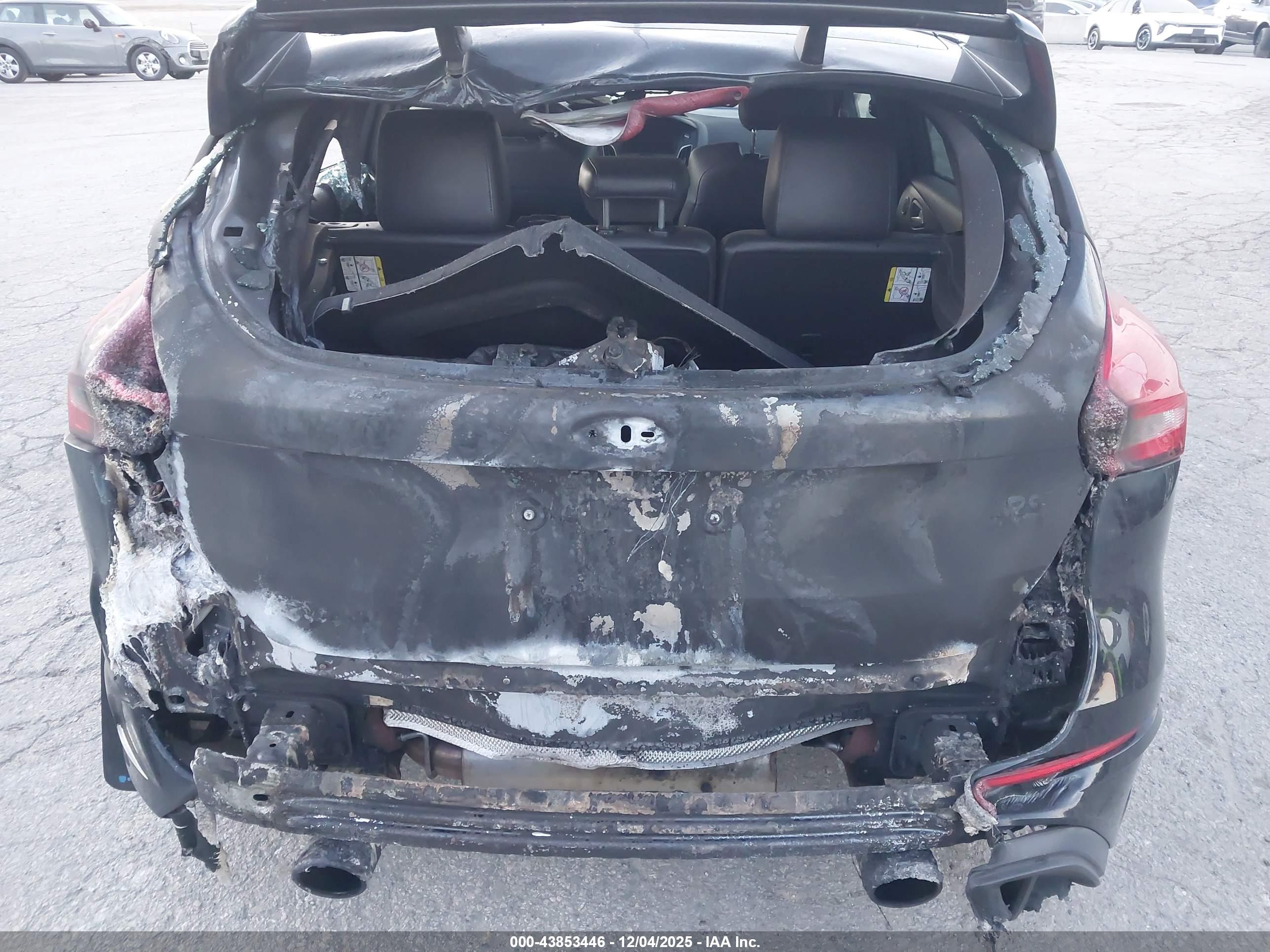 FORD FOCUS image 6