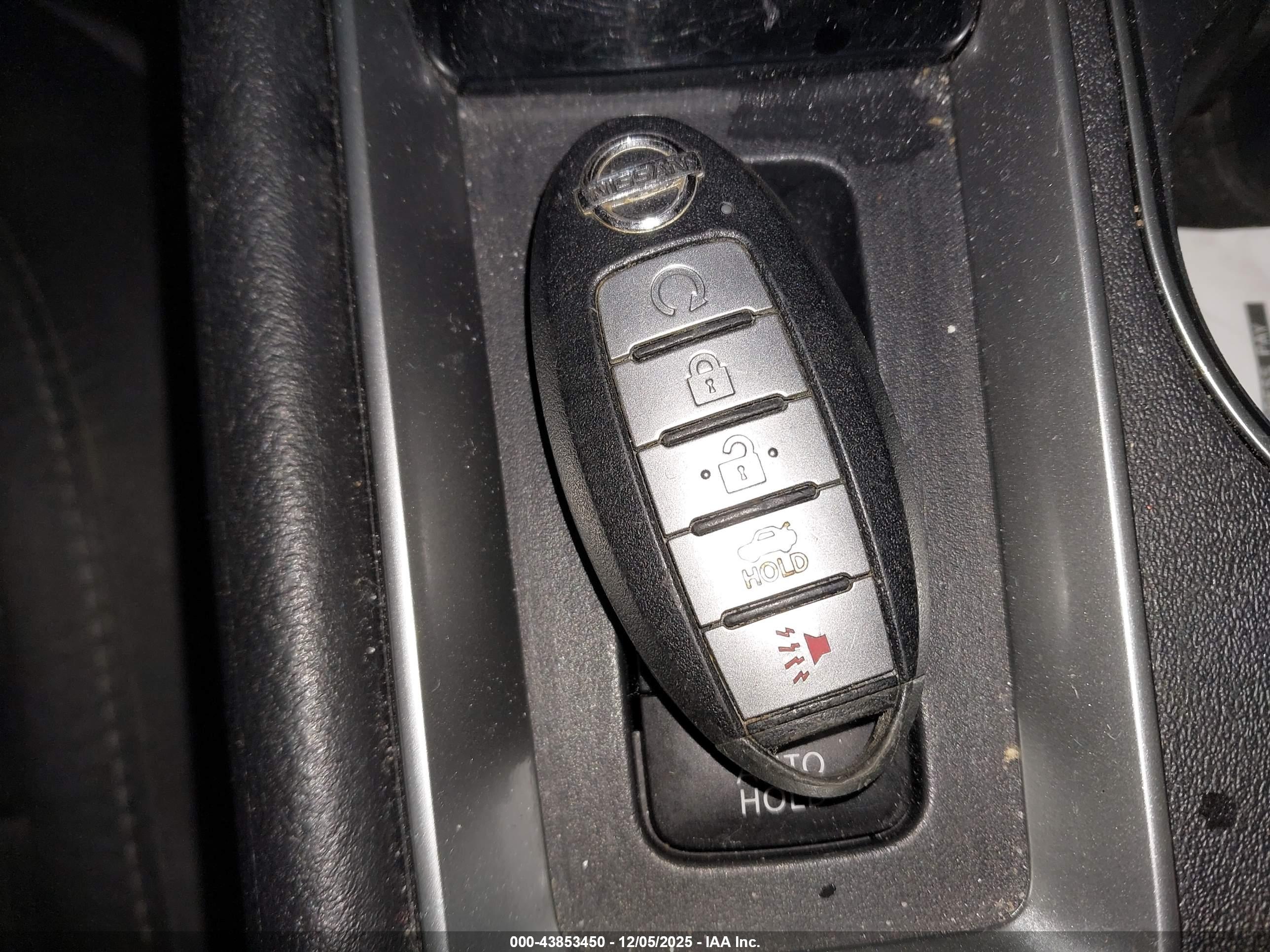 NISSAN ALTIMA image 11
