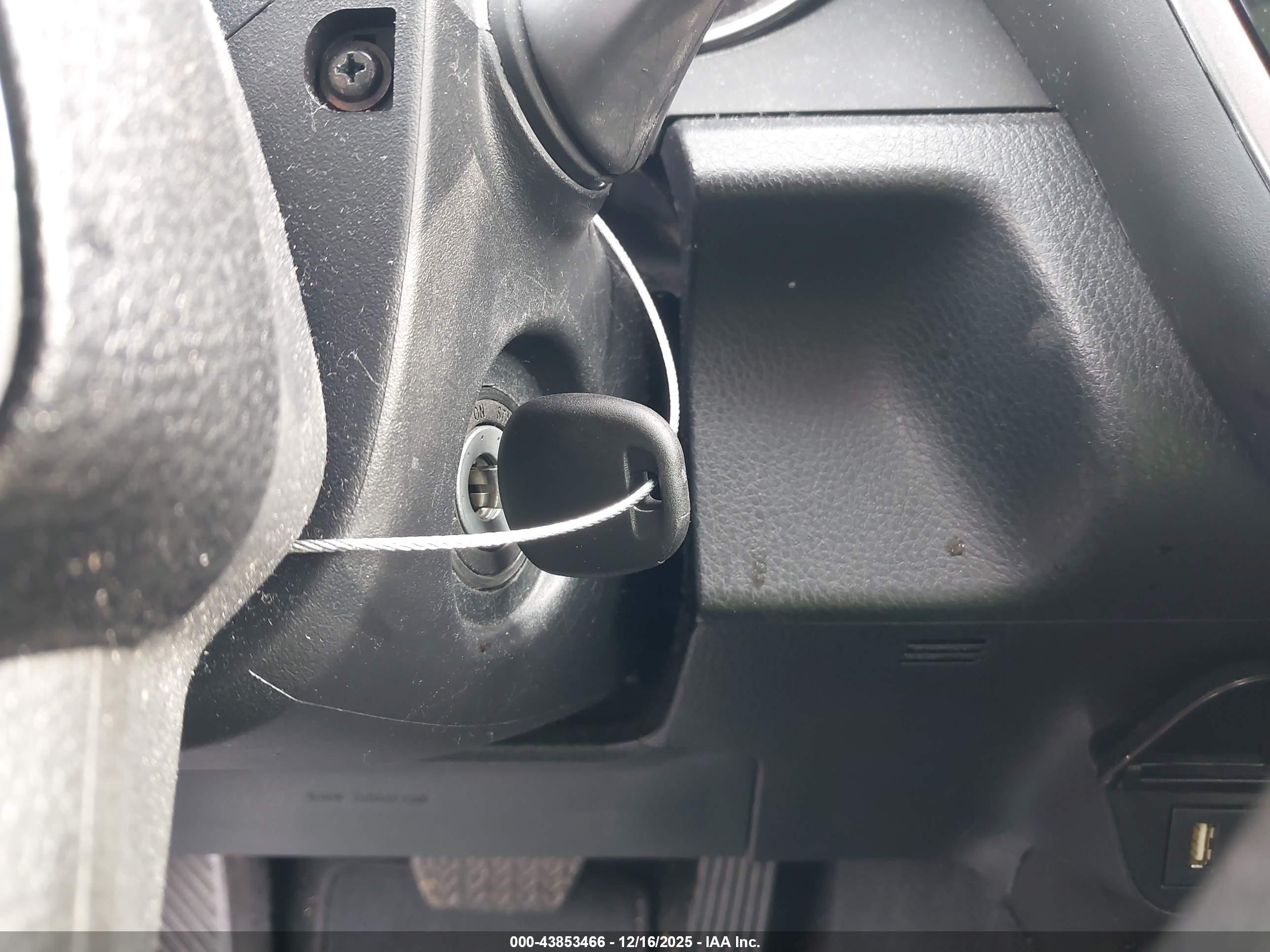 TOYOTA CAMRY image 11