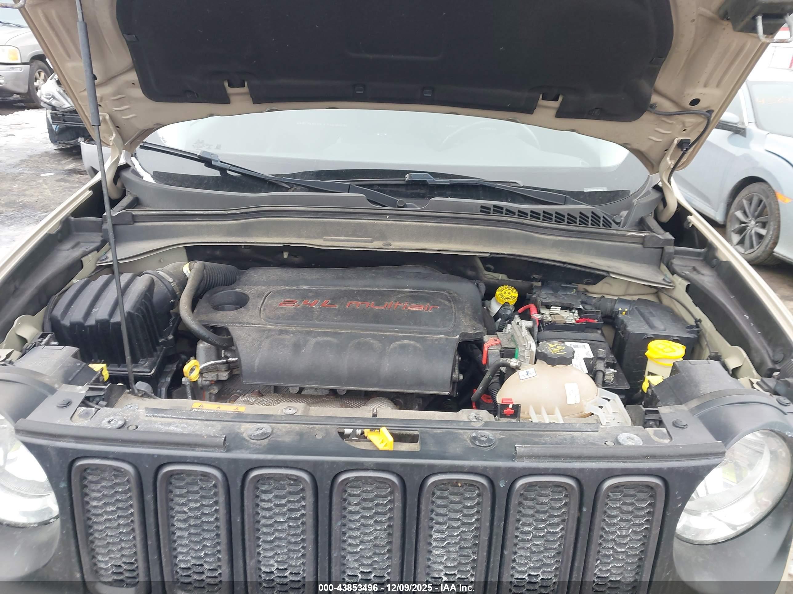 JEEP RENEGADE image 10