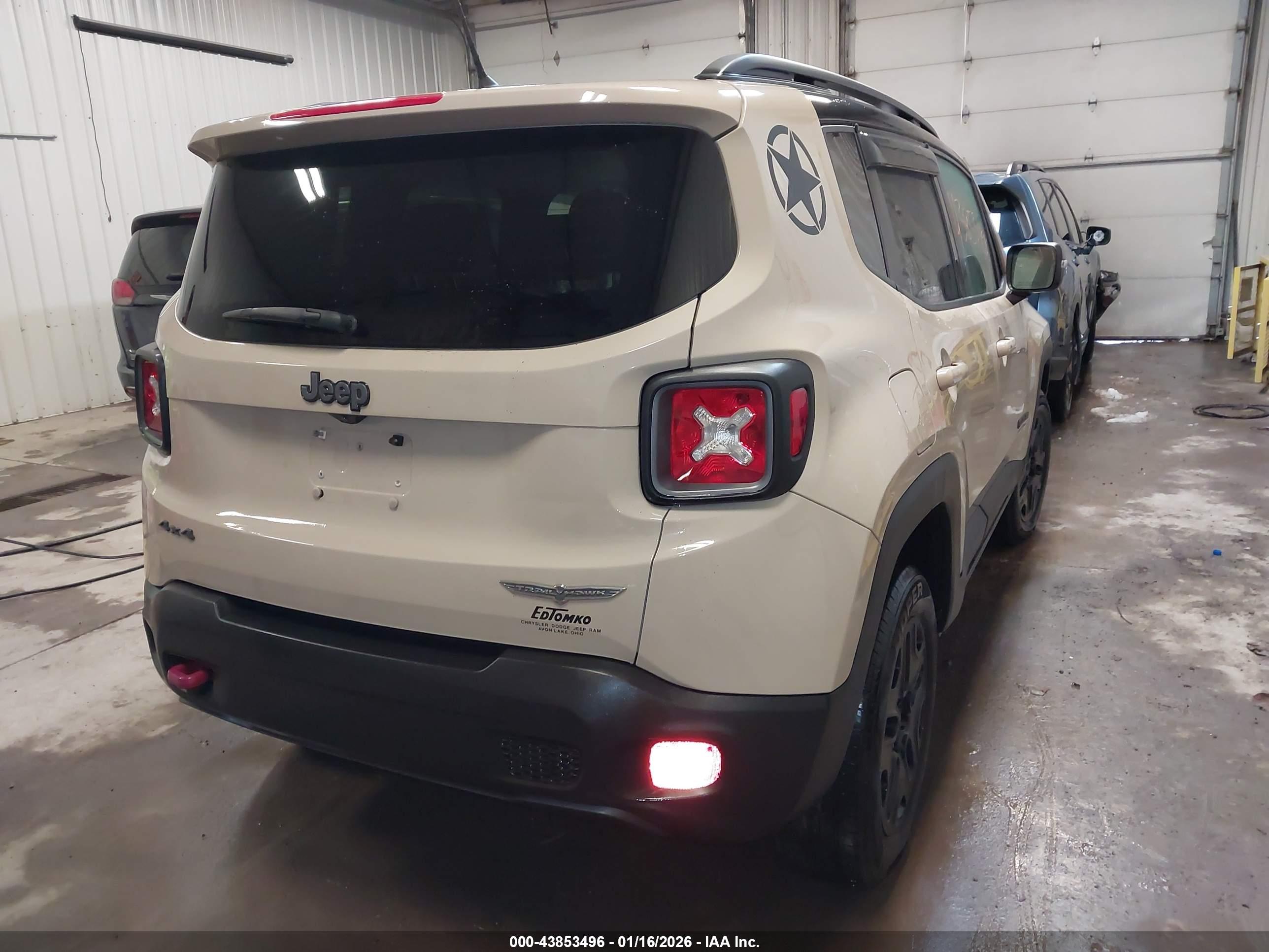 JEEP RENEGADE image 4