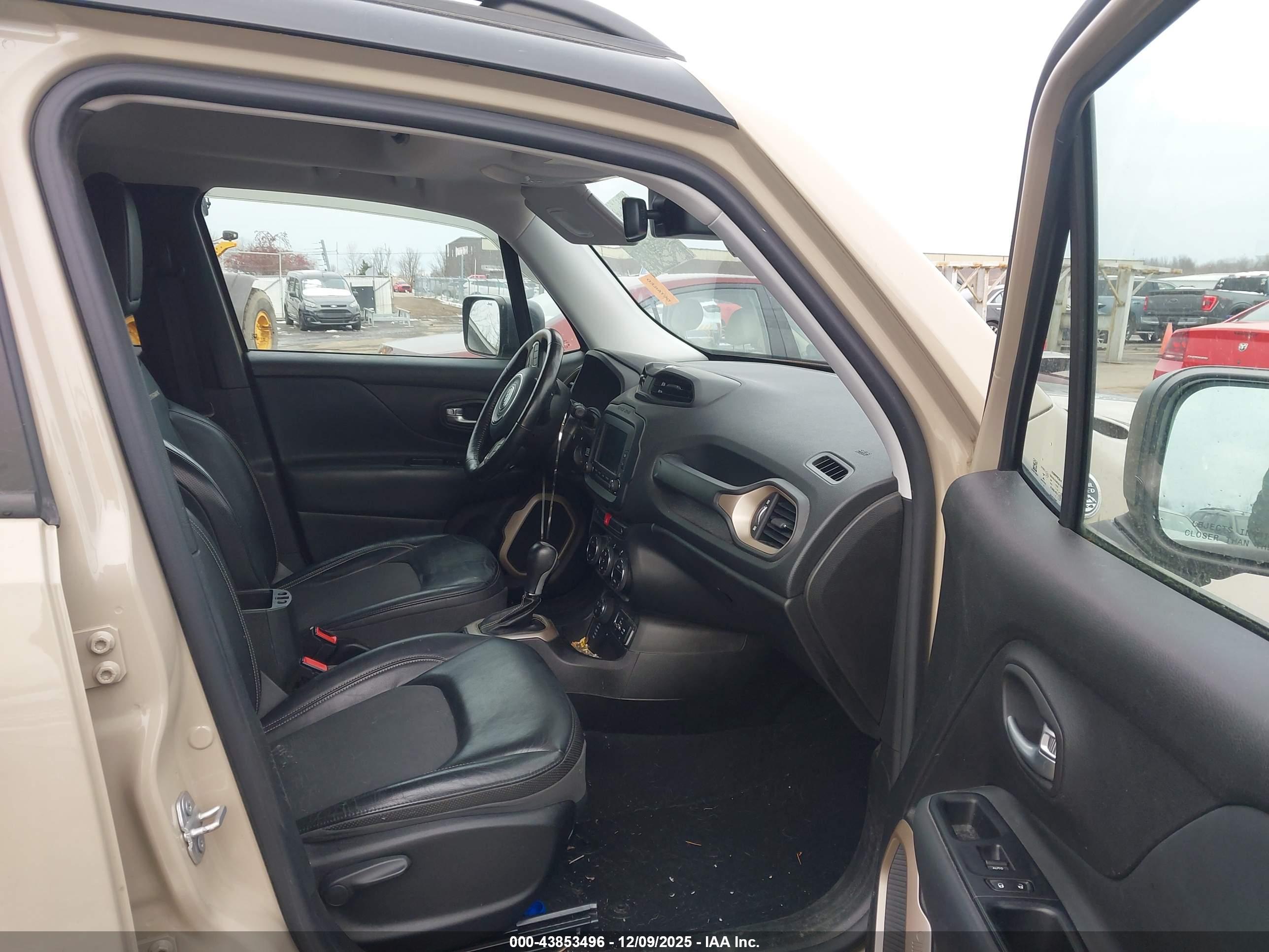 JEEP RENEGADE image 5