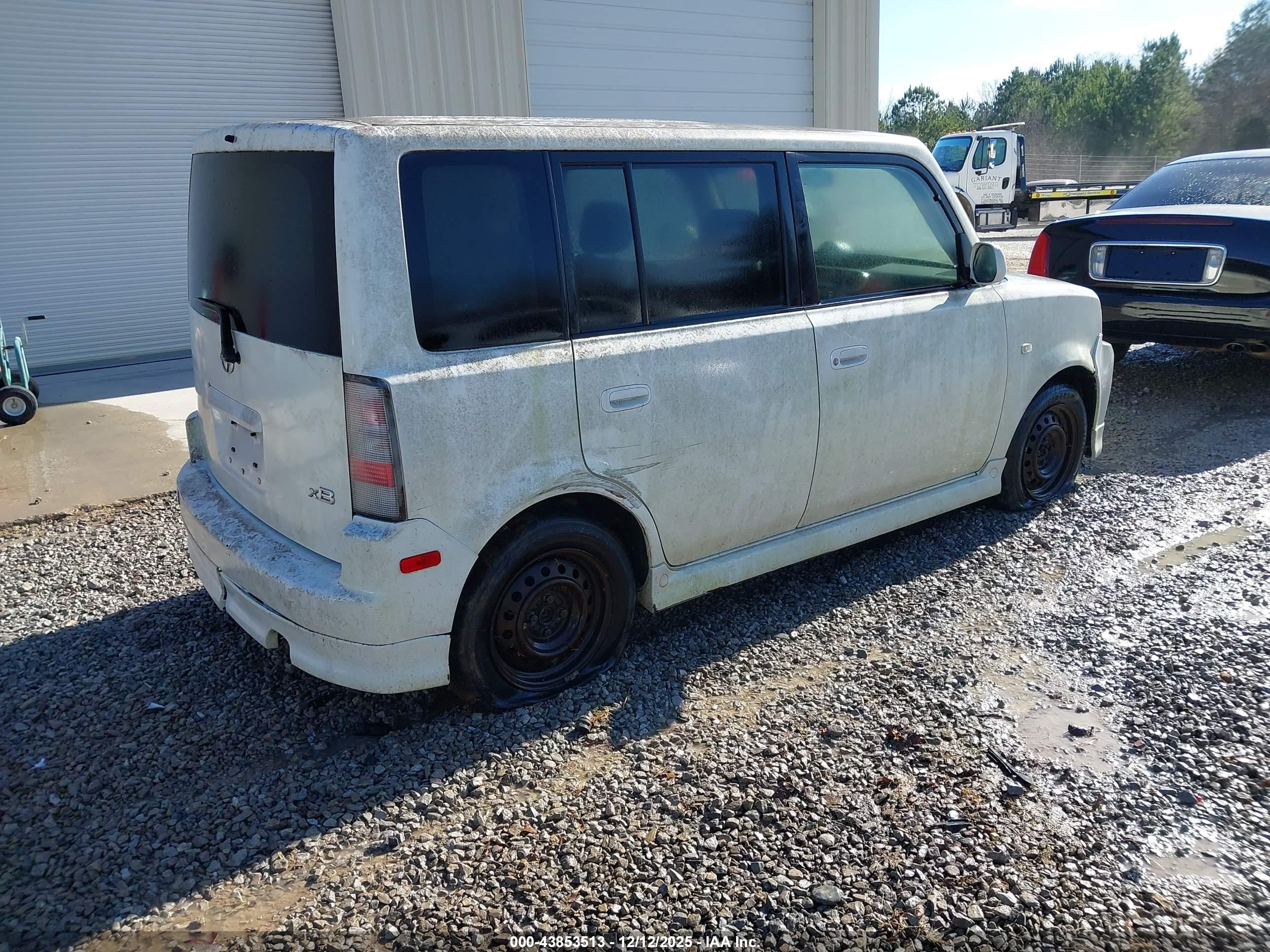 SCION XB image 4