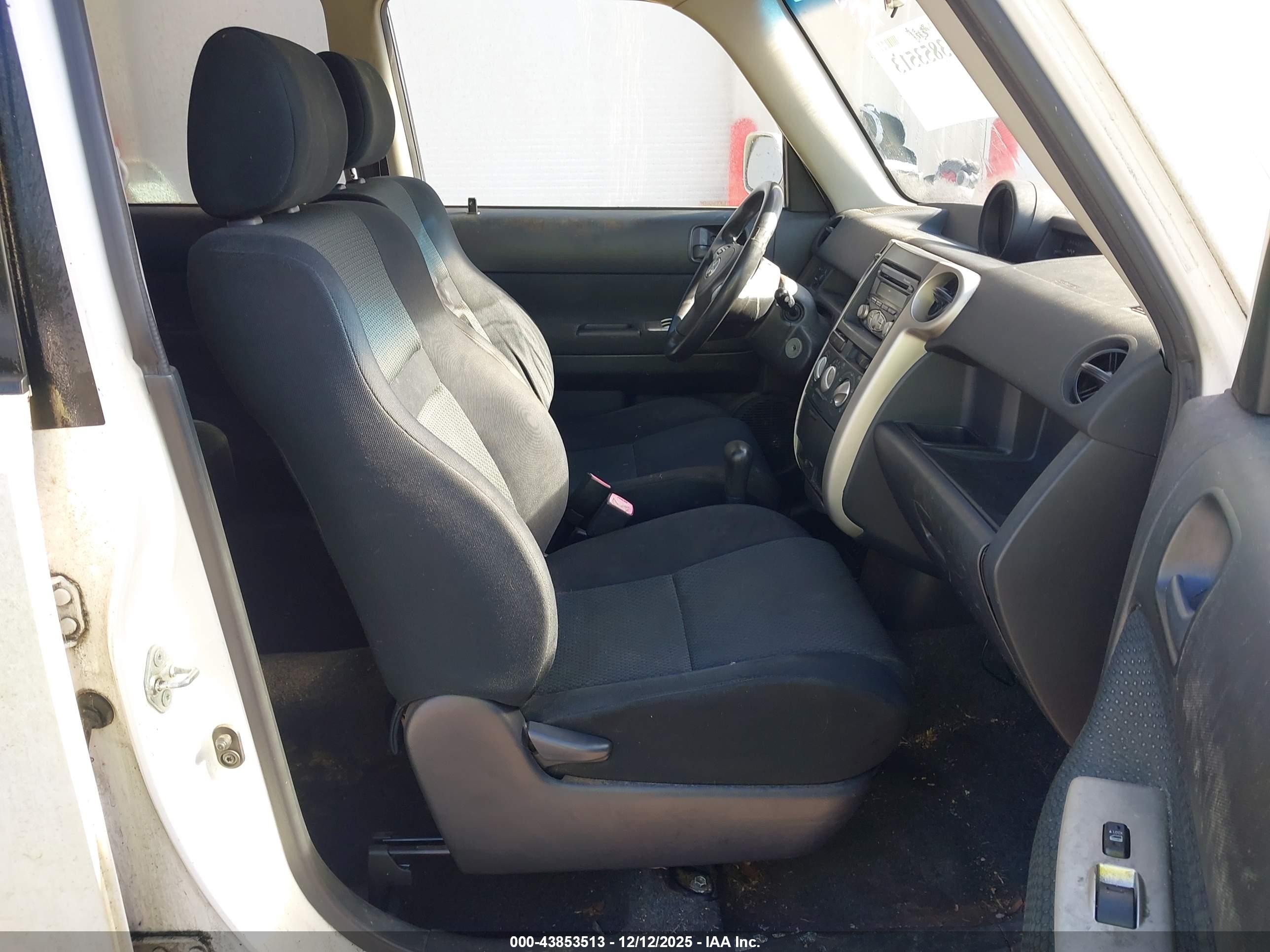 SCION XB image 5