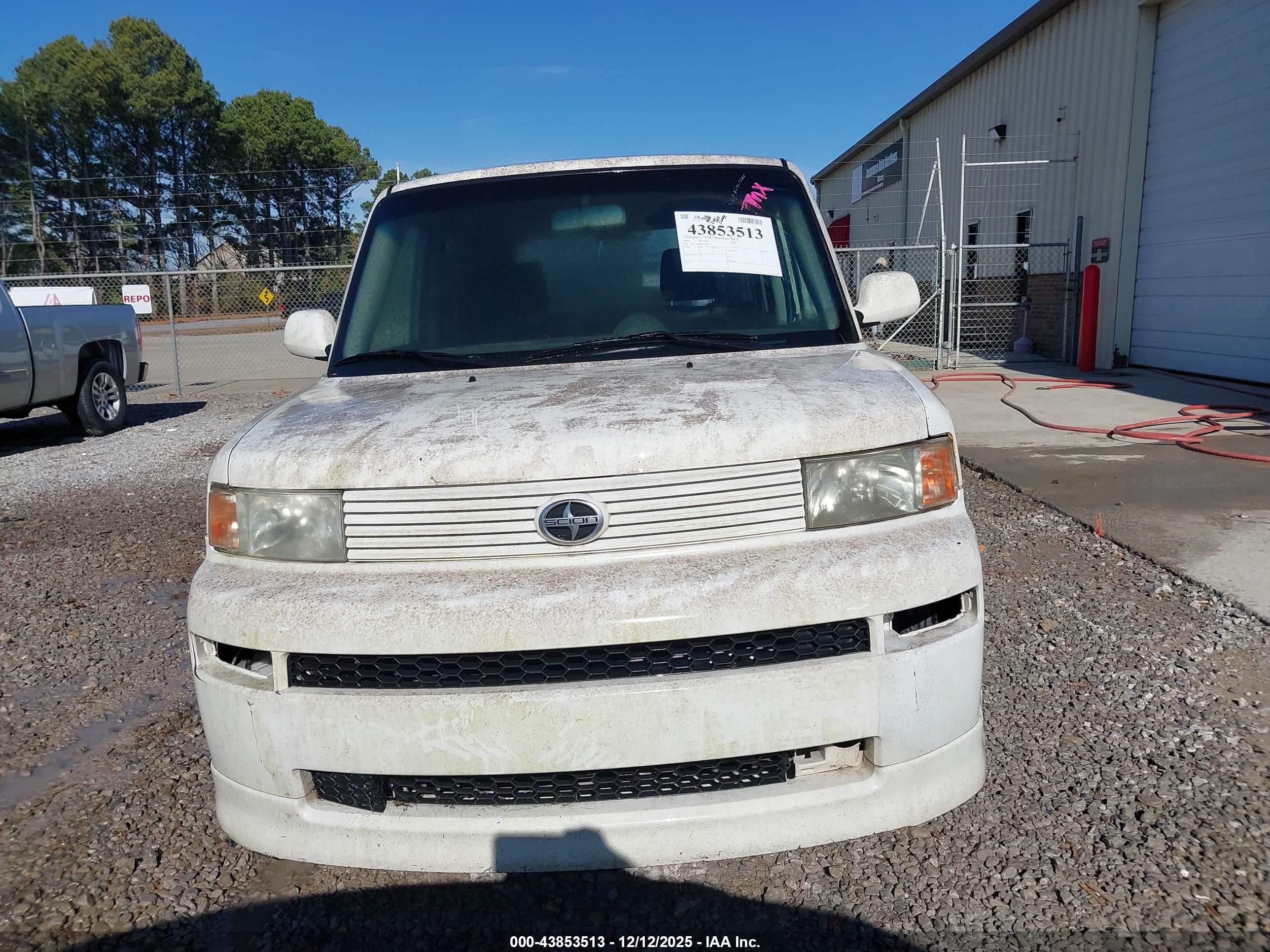 SCION XB image 6