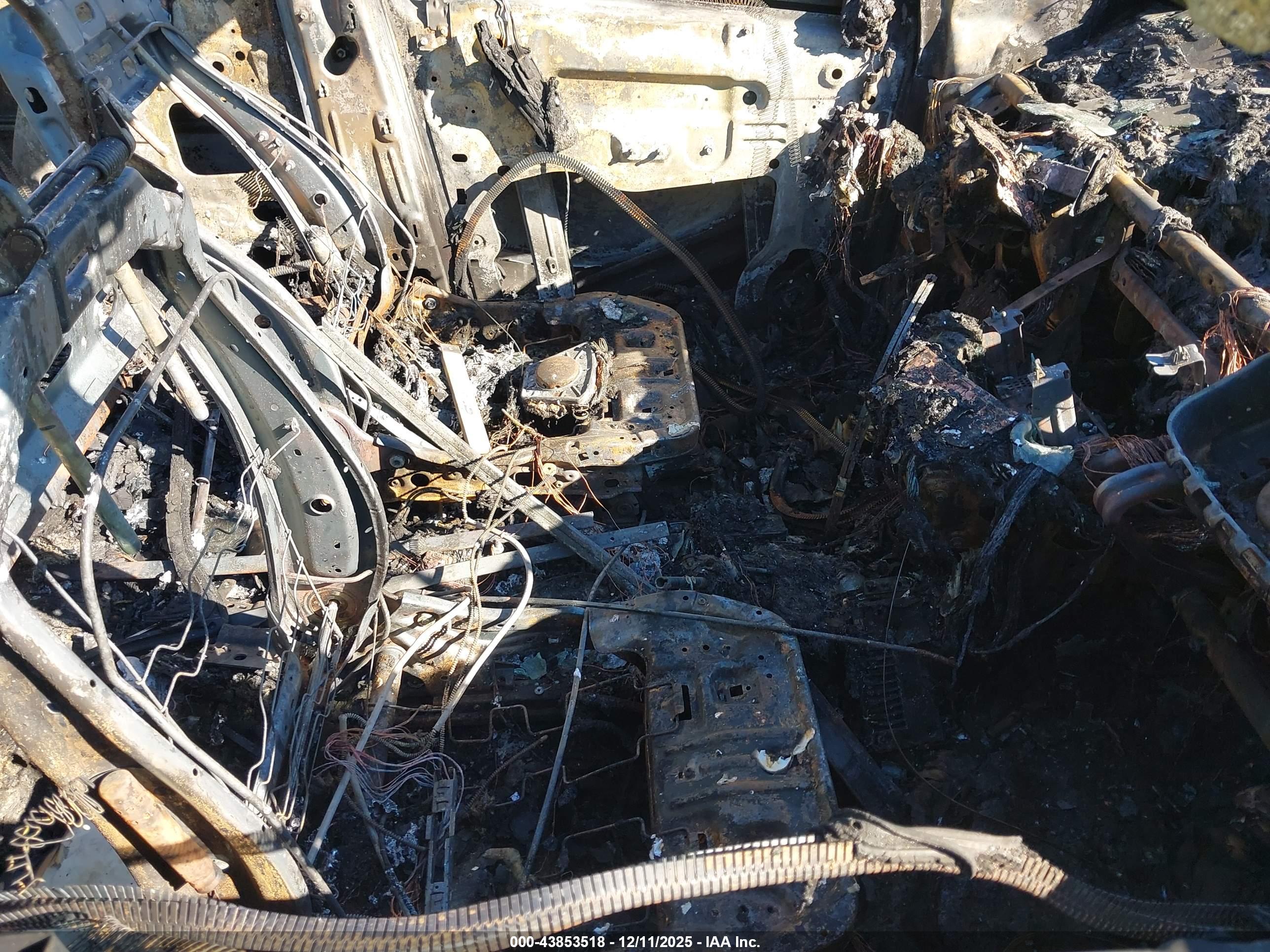 FORD ESCAPE image 5