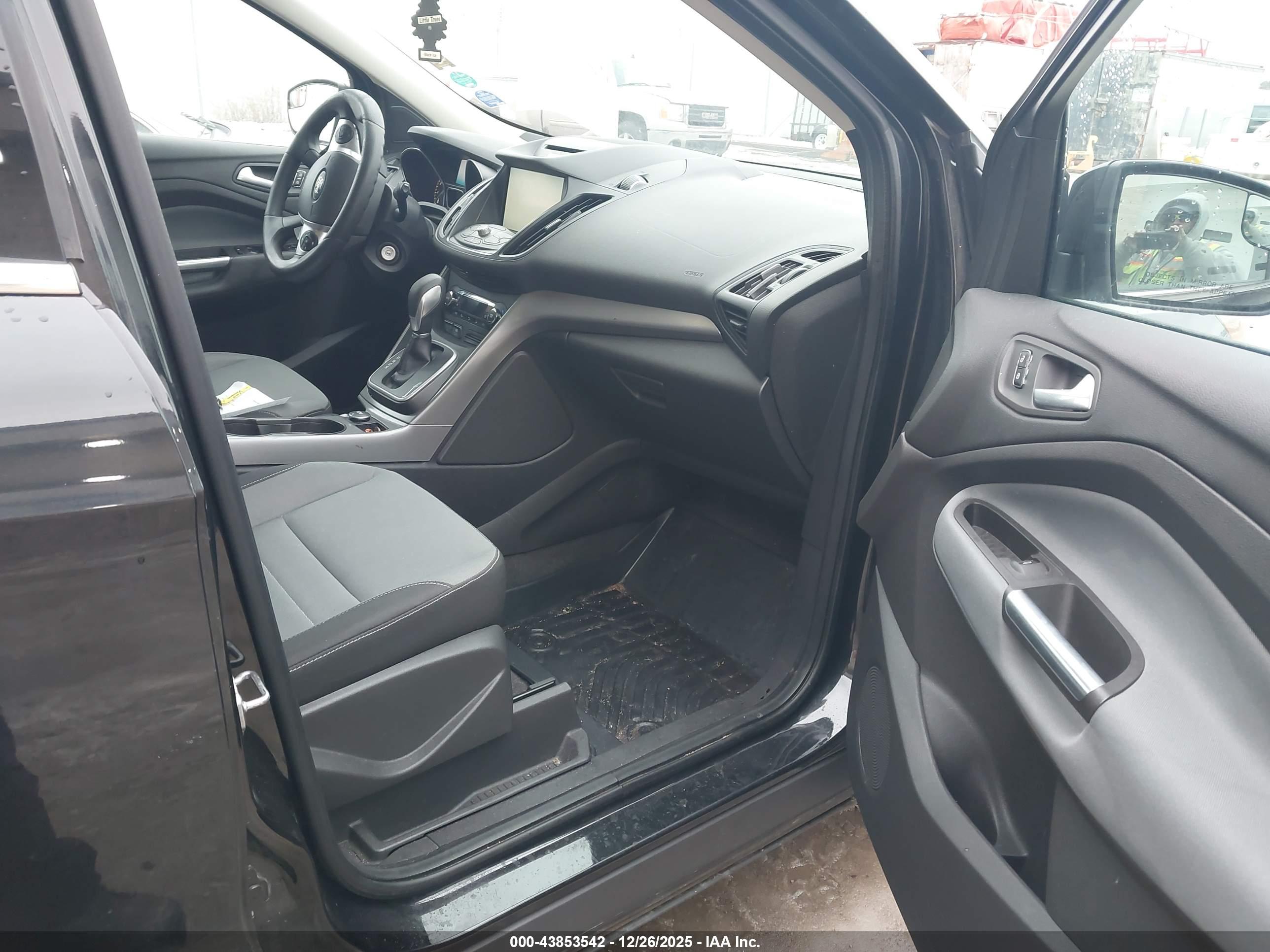 FORD ESCAPE image 5