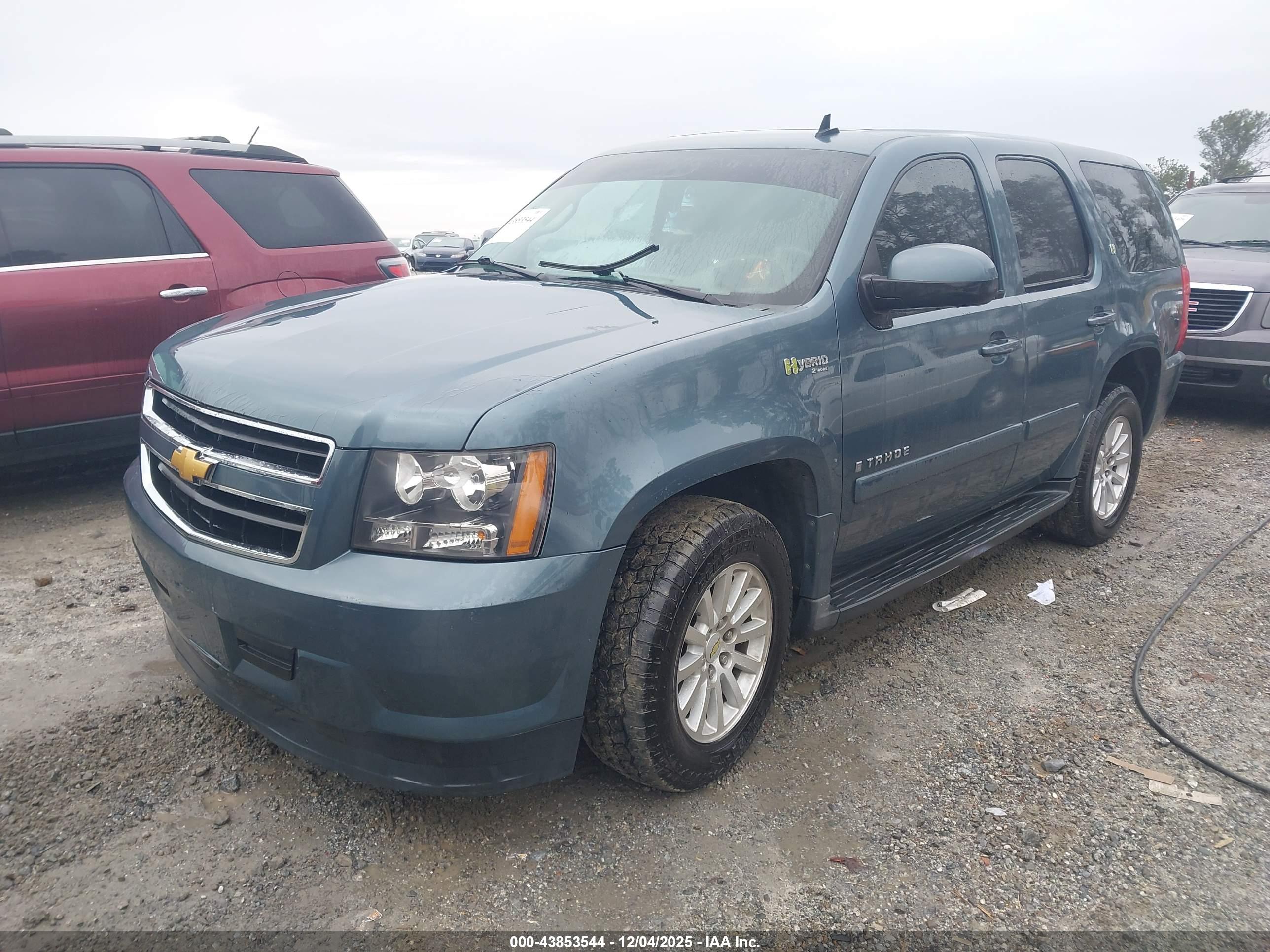 CHEVROLET TAHOE image 2