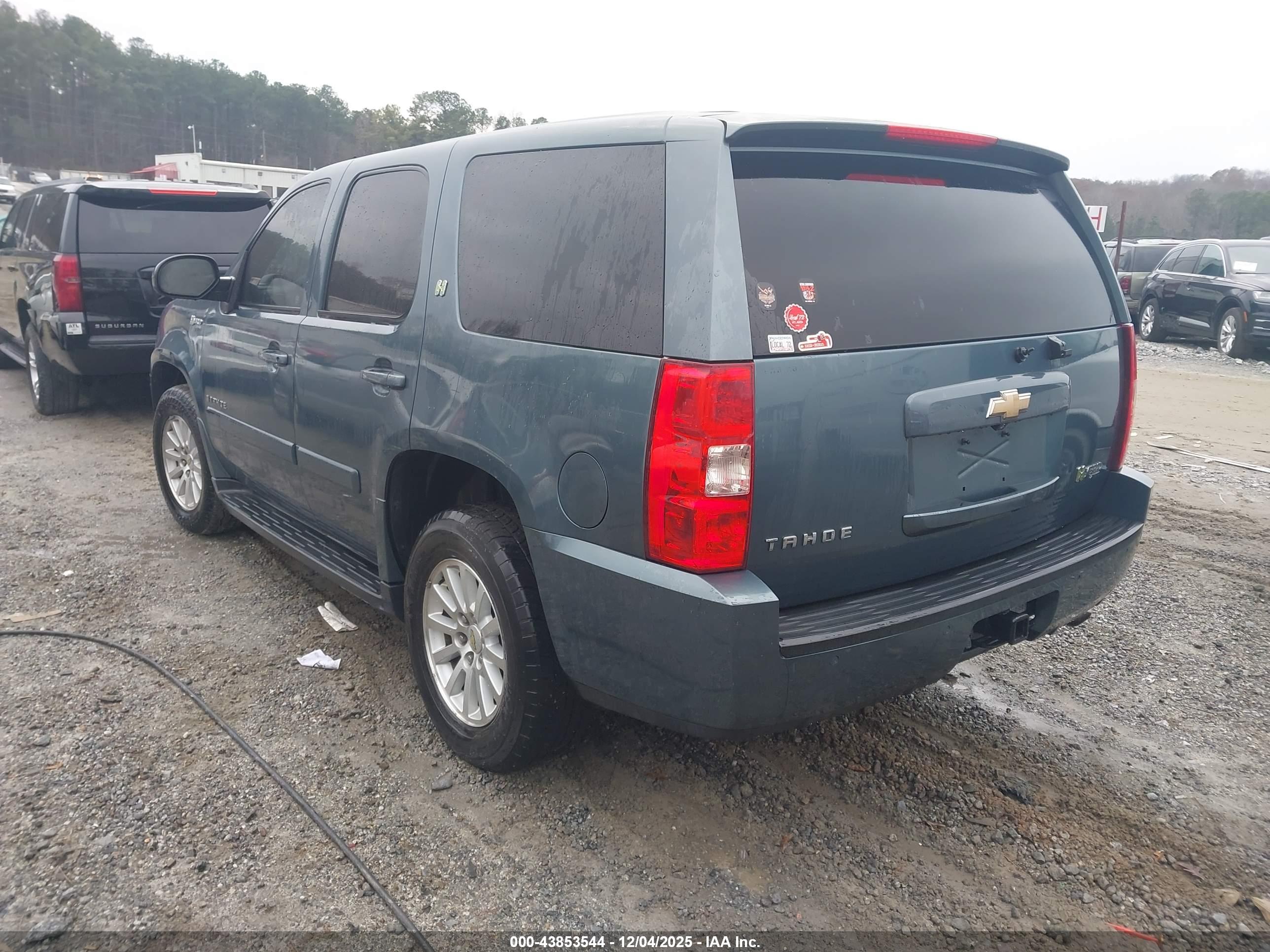CHEVROLET TAHOE image 3