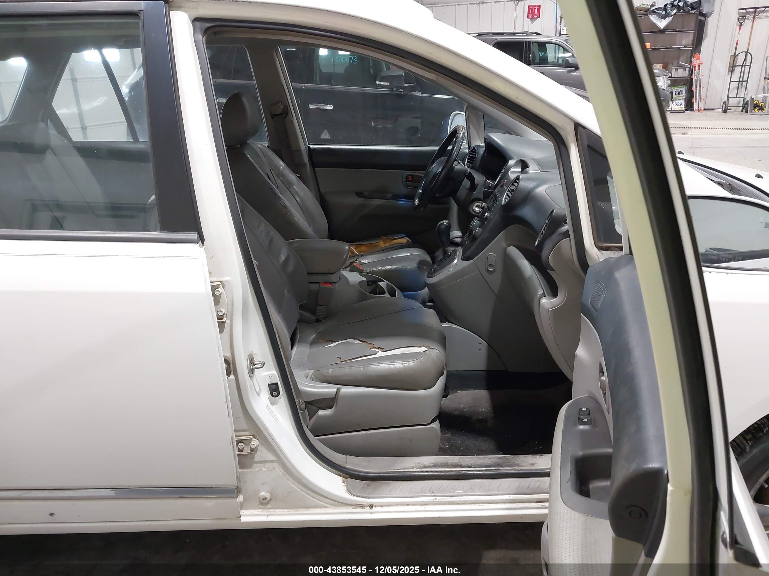 KIA RONDO image 5