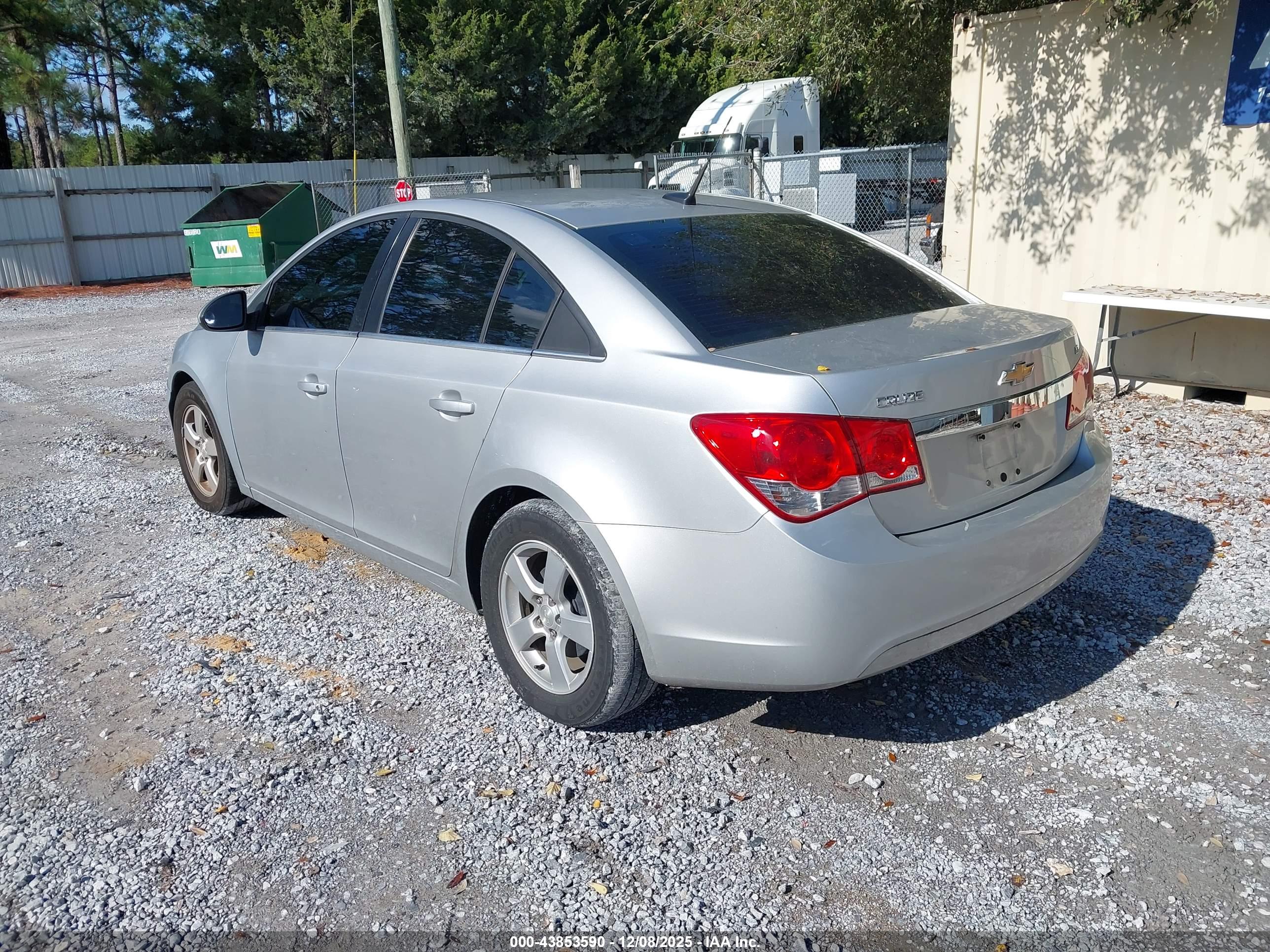 CHEVROLET CRUZE image 3