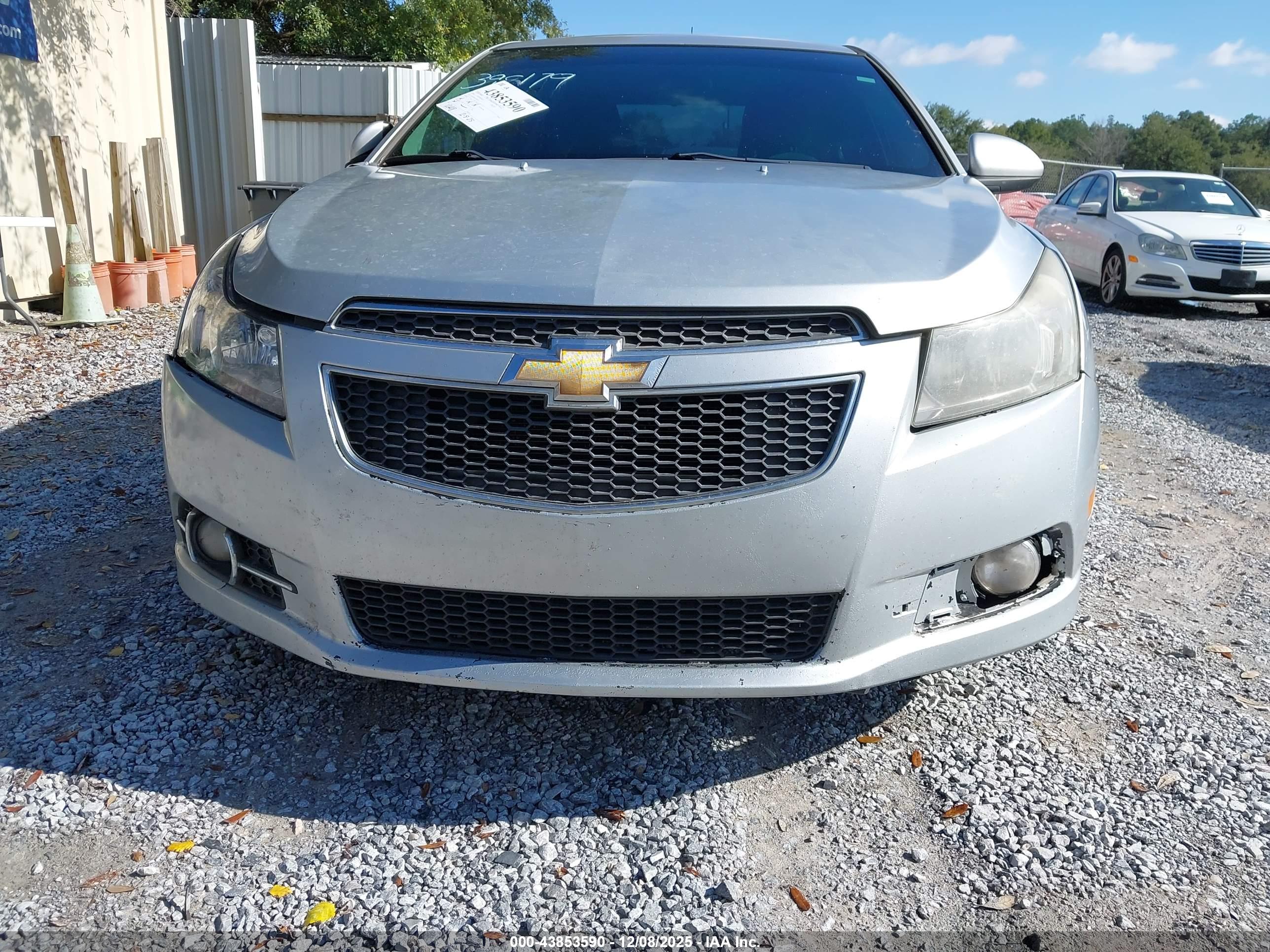 CHEVROLET CRUZE image 6