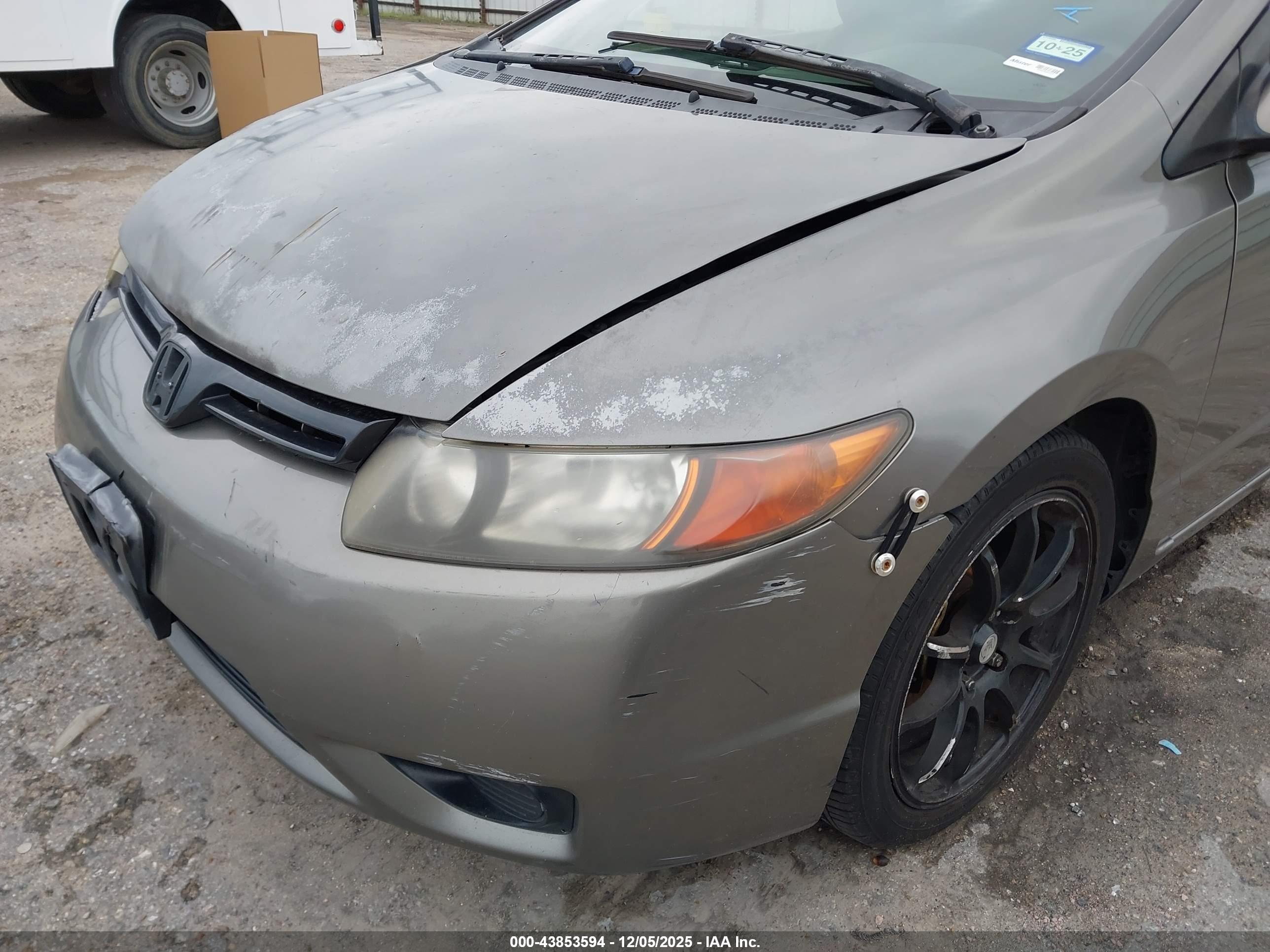 HONDA CIVIC image 6