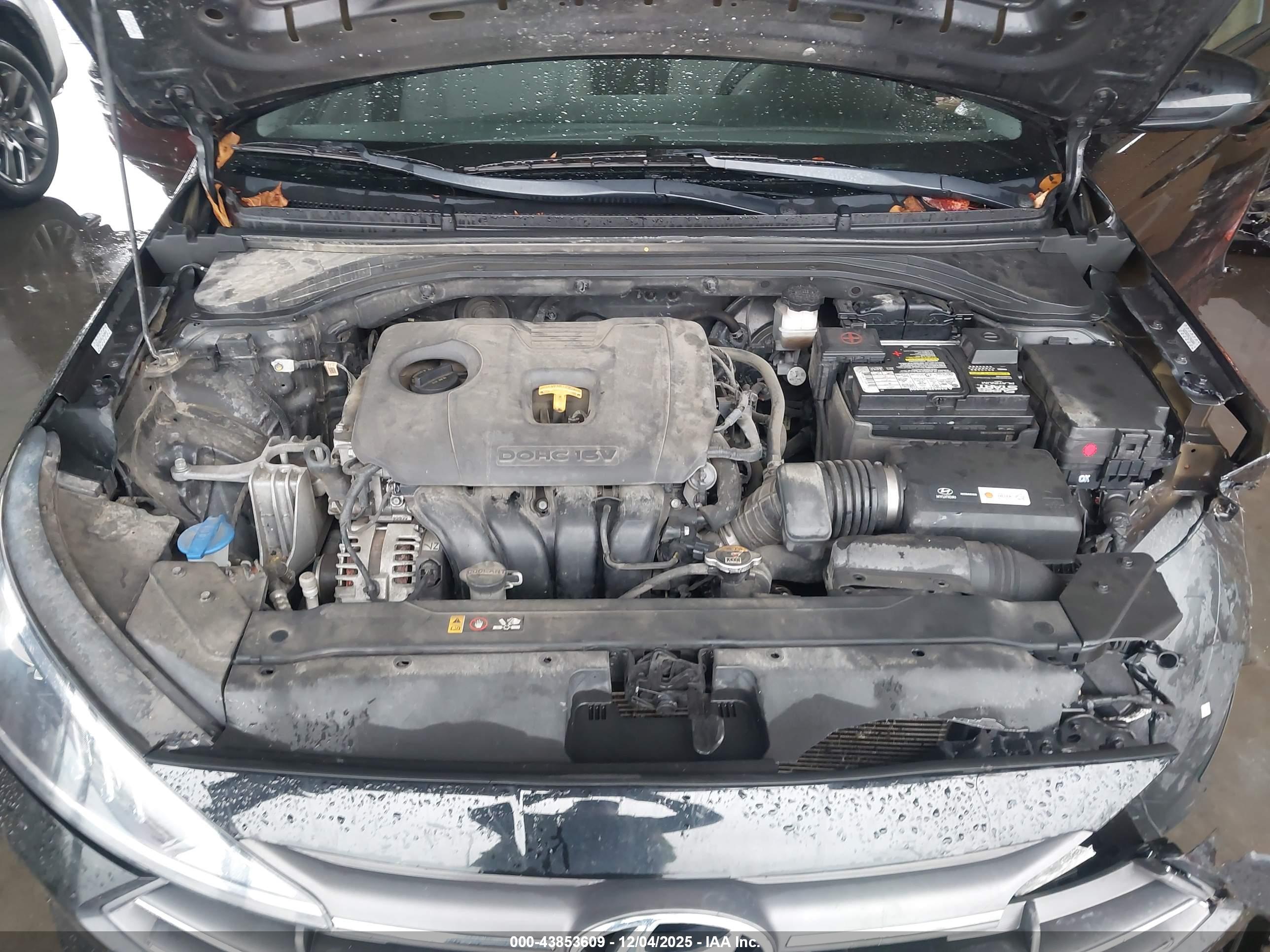 HYUNDAI ELANTRA image 10