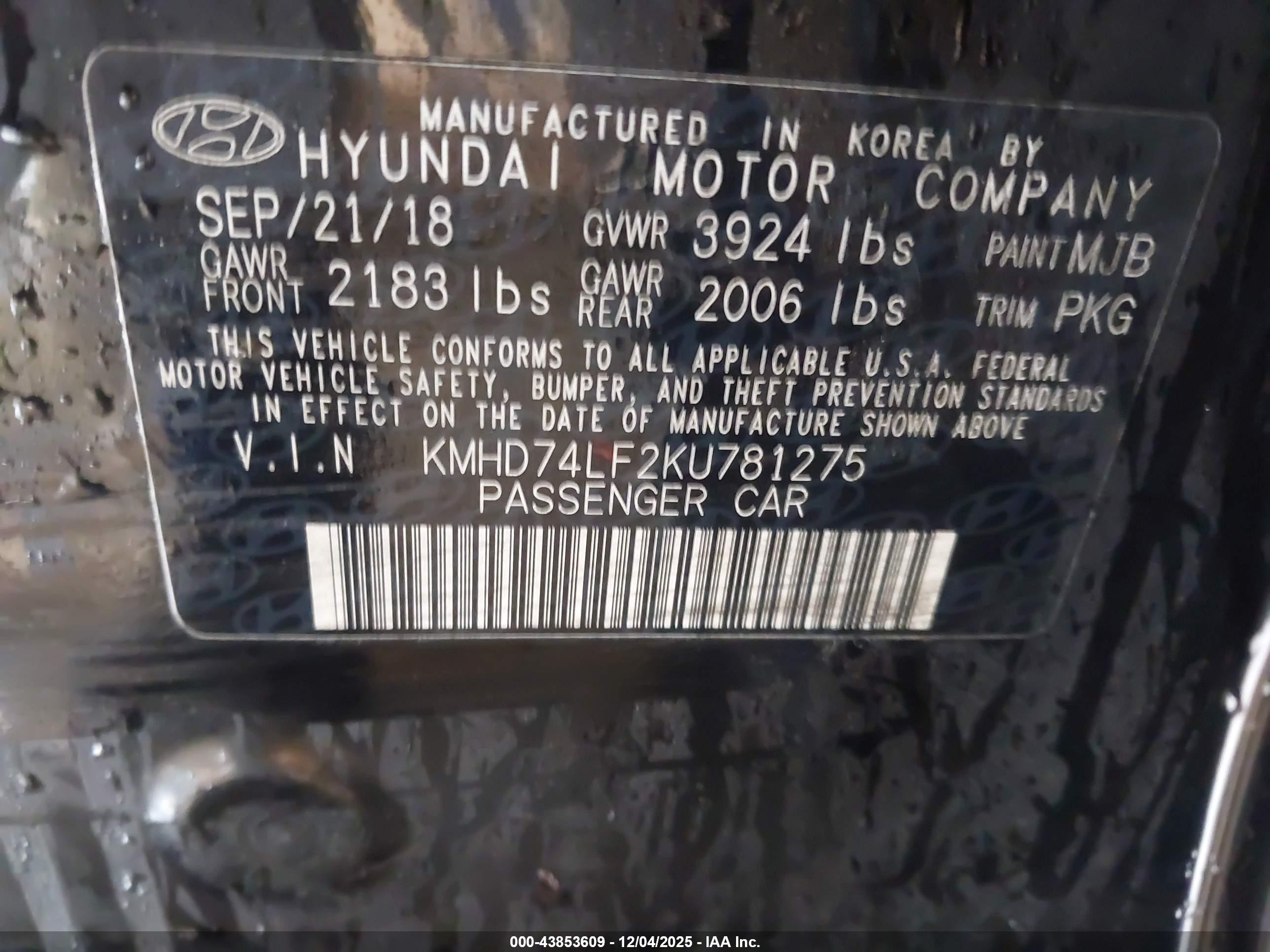 HYUNDAI ELANTRA image 9