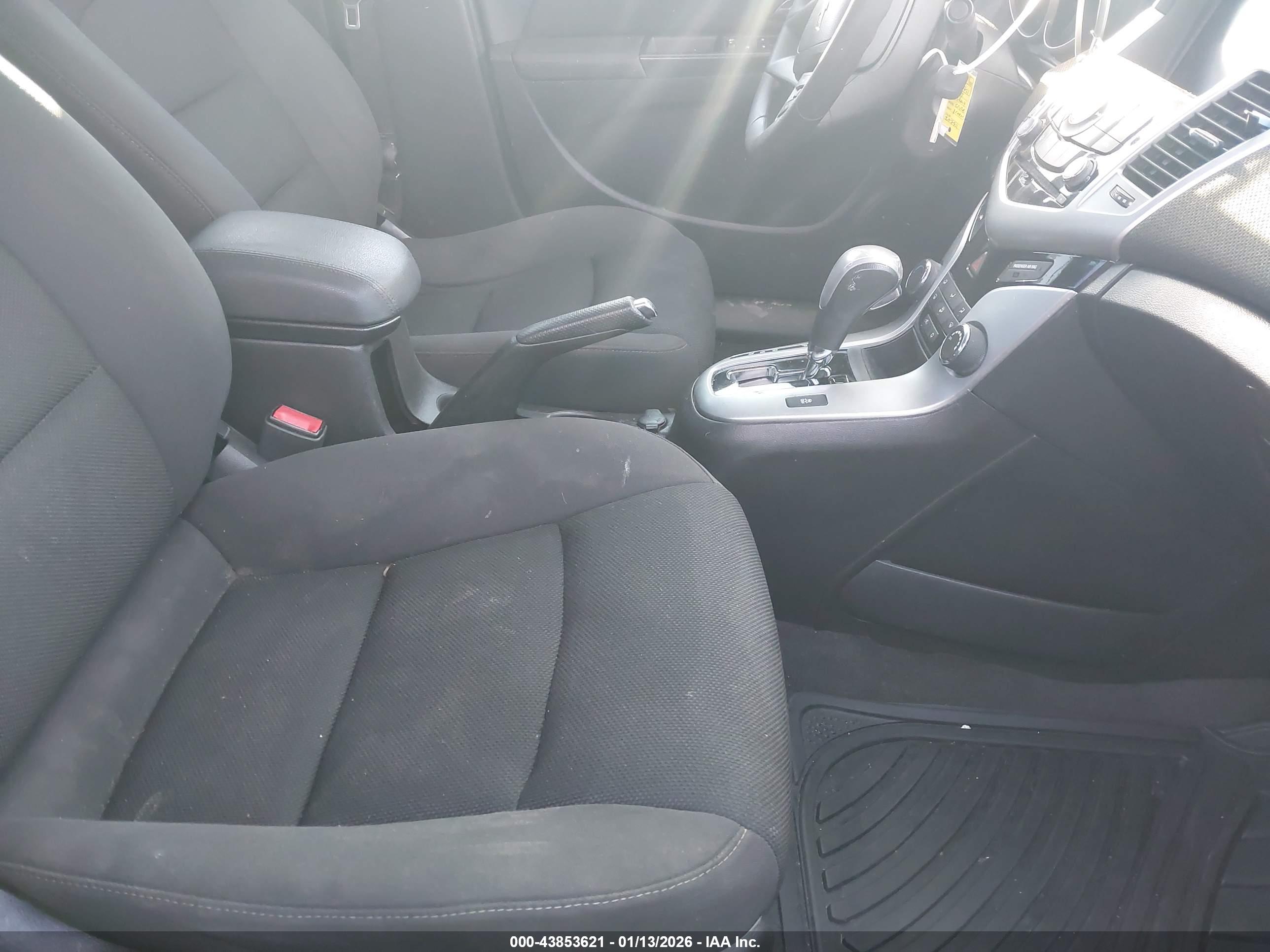 CHEVROLET CRUZE image 5