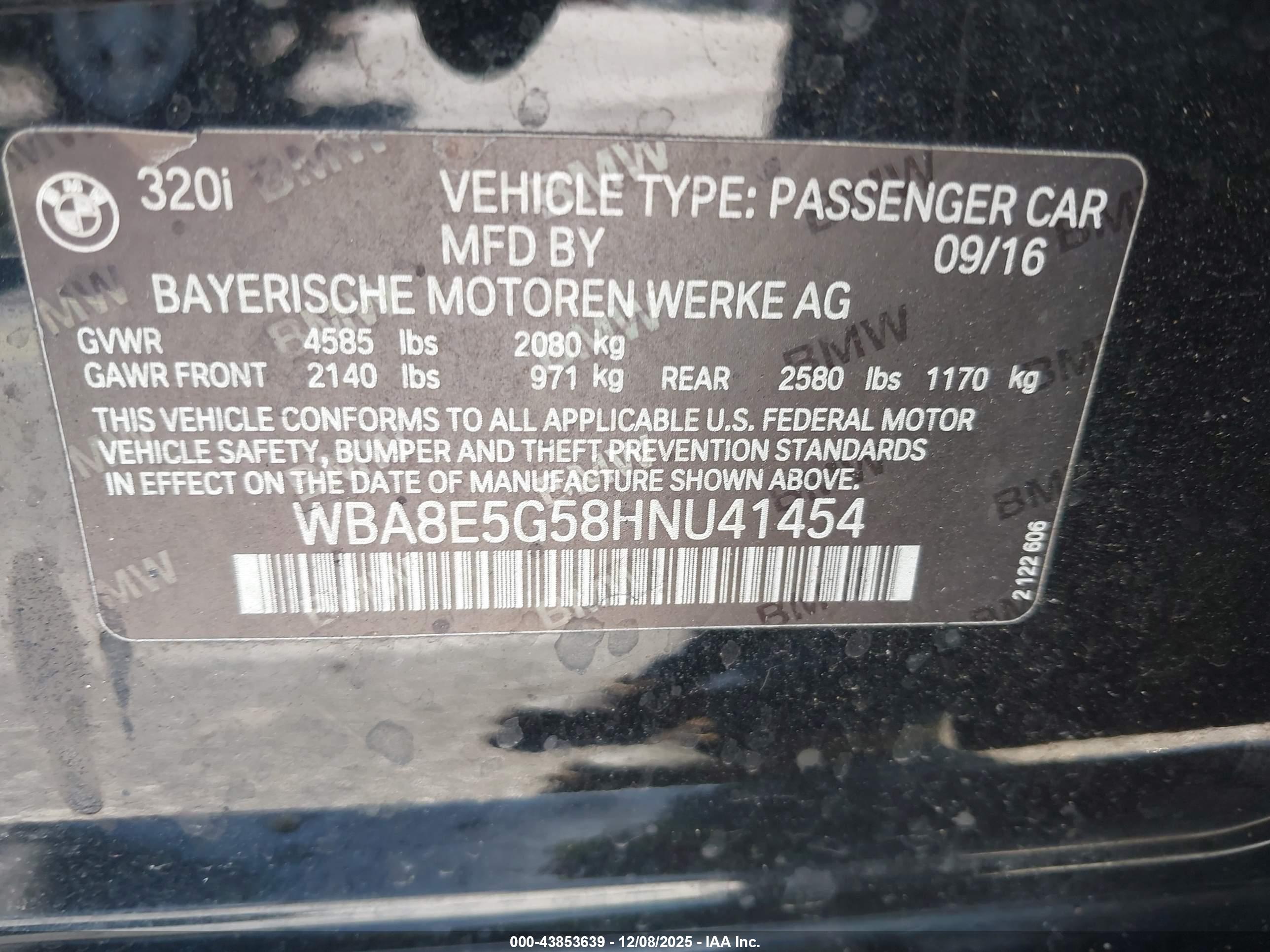 BMW 320I image 9